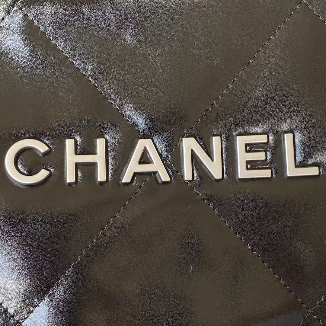 CHANEL 22 HANDBAG AS3261 39×42×8 cm
