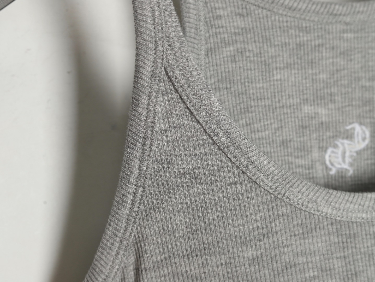 Ch*0me He**ts ch knitting vest