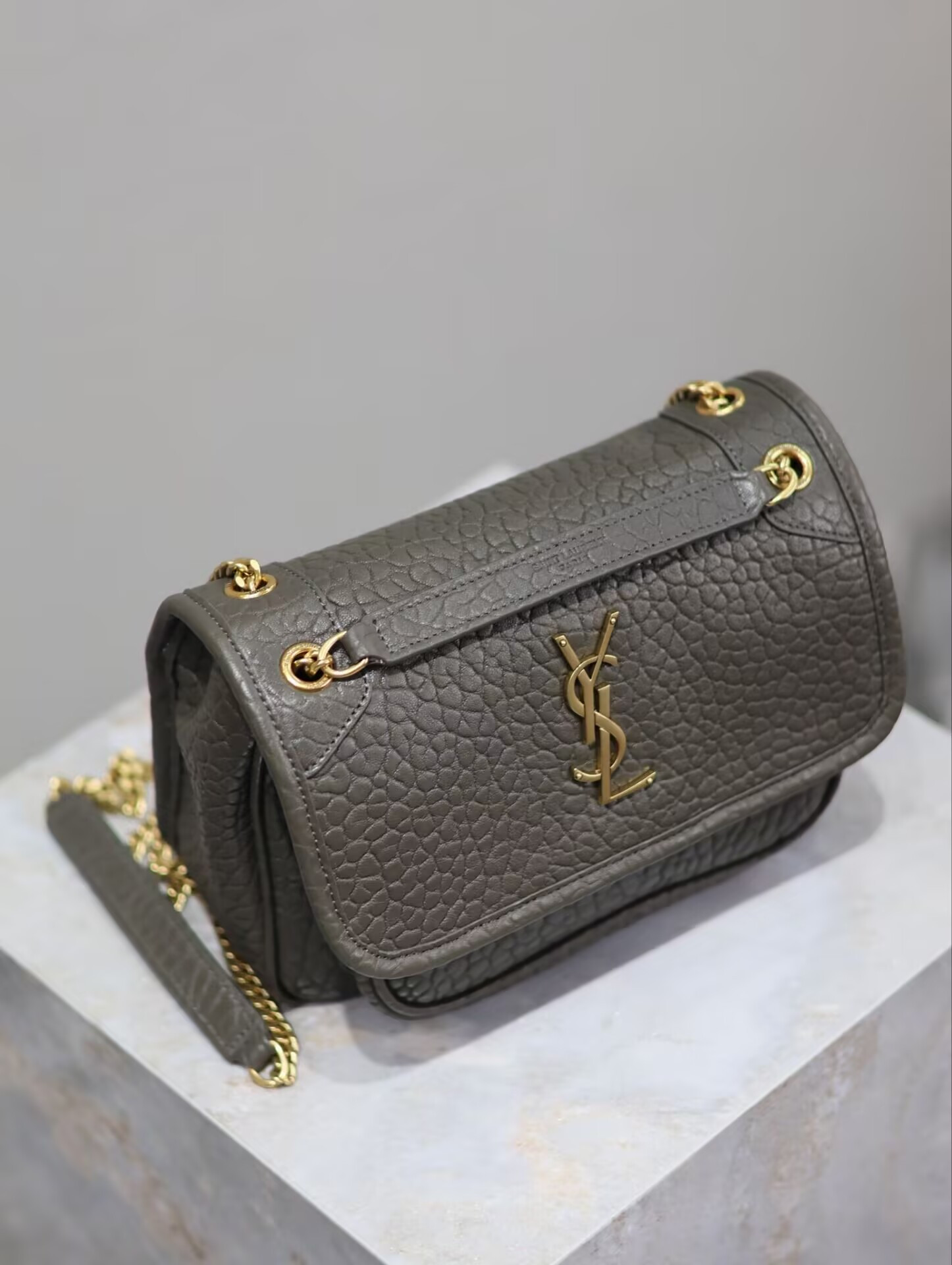 YSL Niki Mini in grained lambskin 828736 12.5x18x5cm