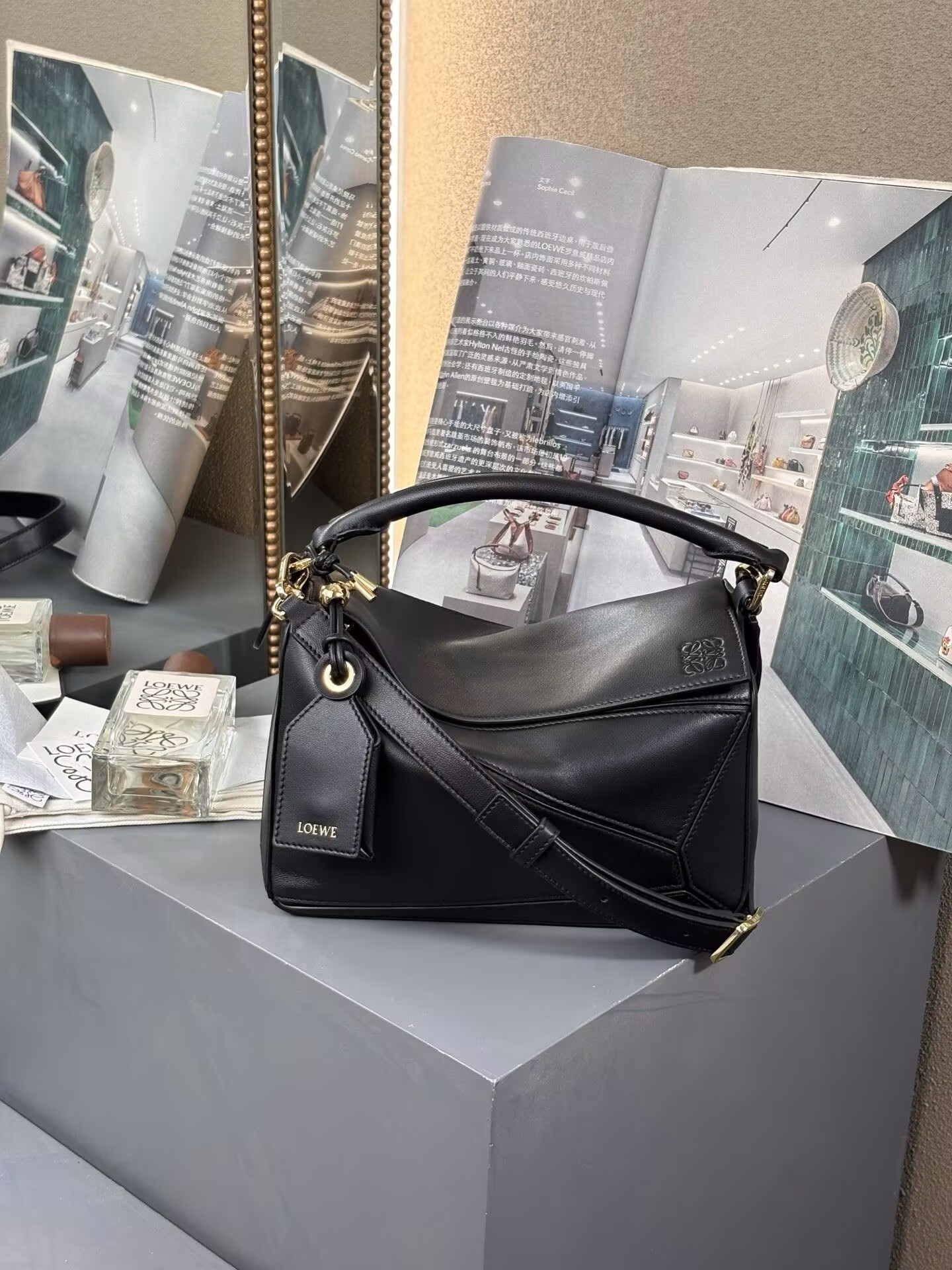 Loewe Mini Featherlight Puzzle Bag Nappa Lambskin 18x12.5x8cm