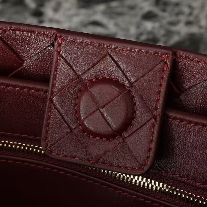 Bottega Veneta Small Andiamo 25x22x10.5cm