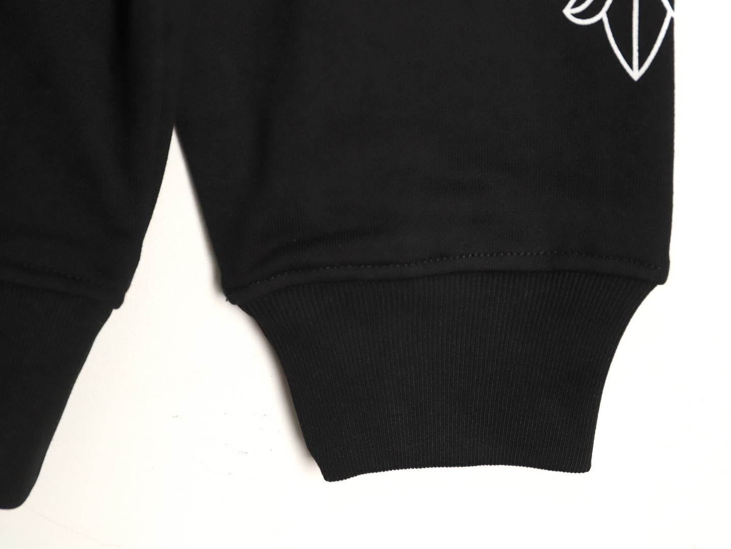 Ch*0me He**ts hoodies