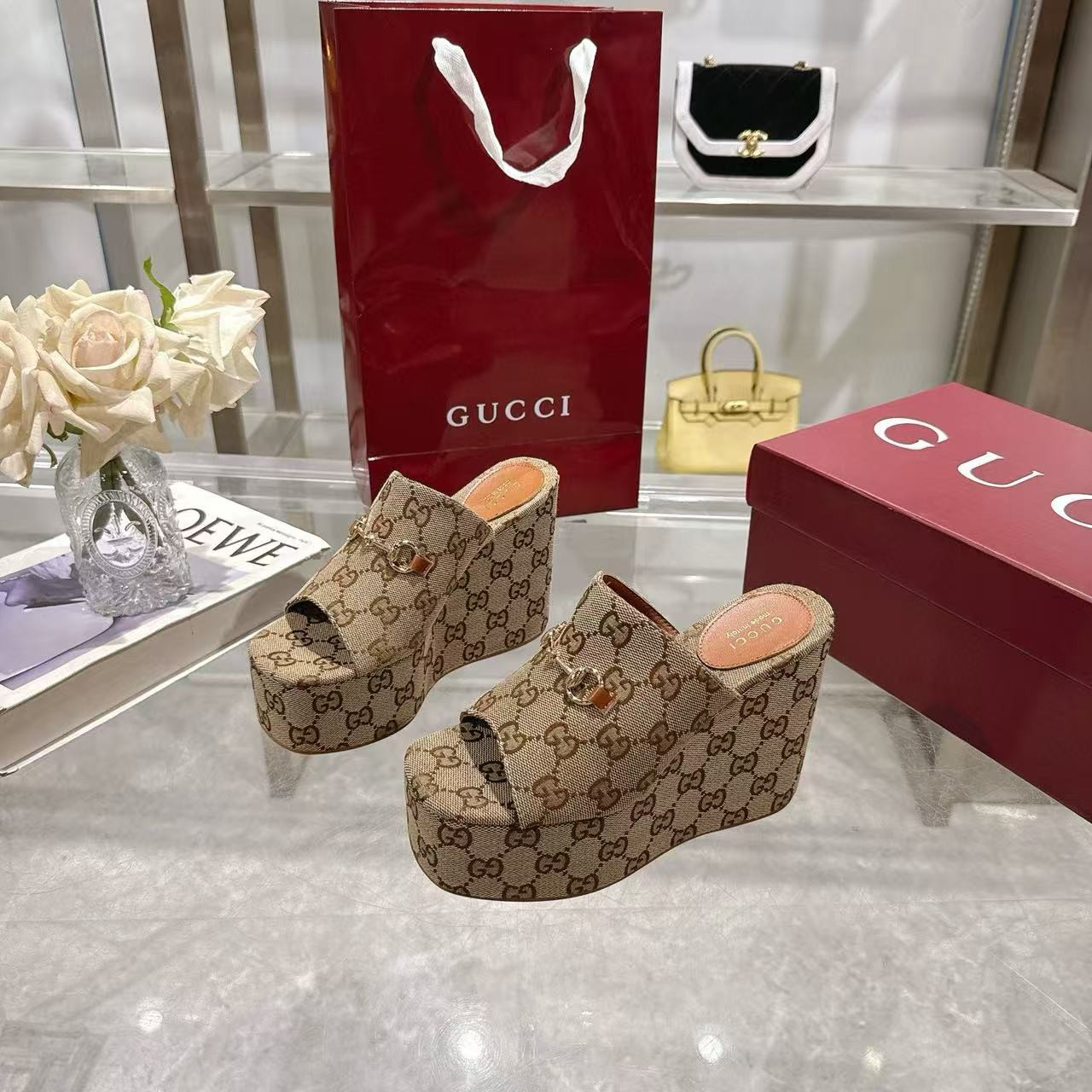 UA Gucci Women