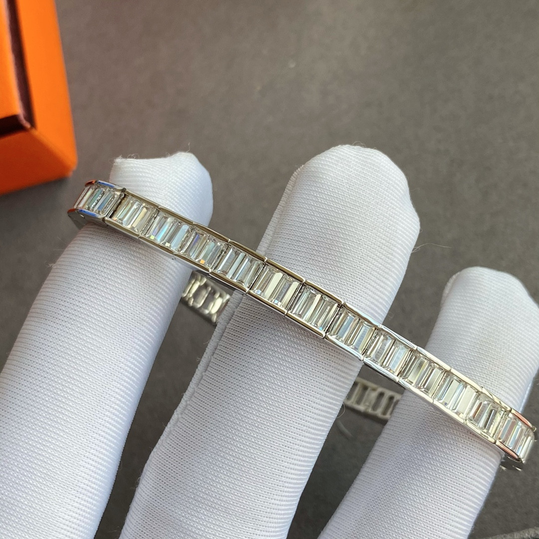 Hermès Button Trapezoid Diamond Bracelet