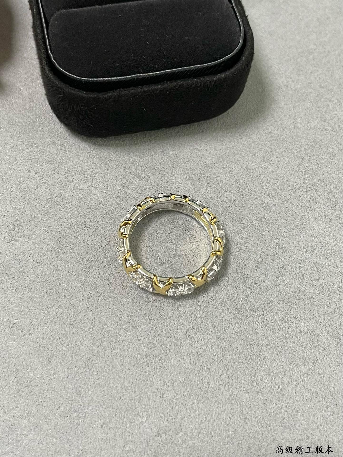 Tiffany & Co. Crossed Double Tone Ring