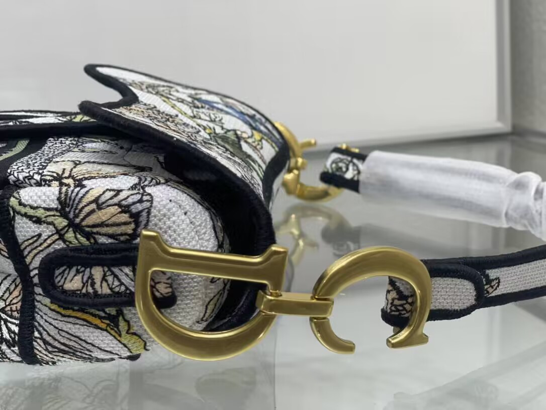 Dior Saddle Bag 25.5 x 20 x 6.5CM