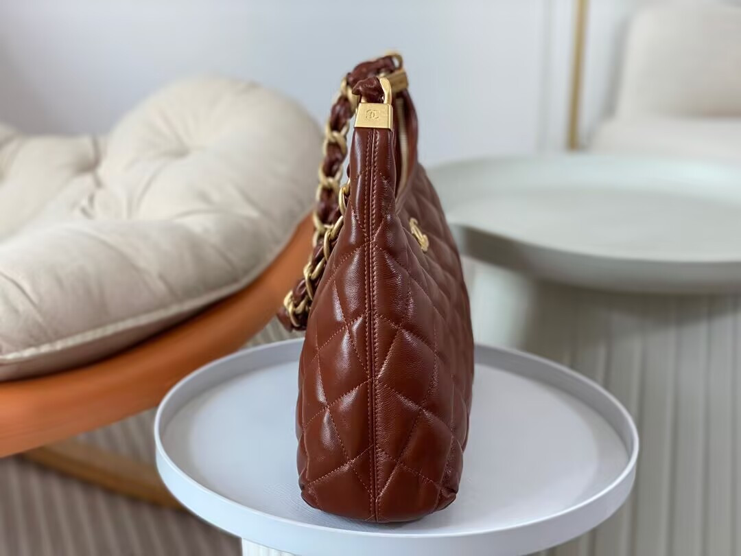 Chanel Hobo Bag 30×28×11cm