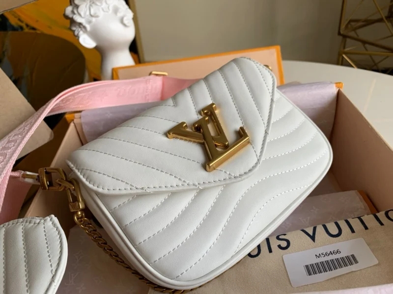 LOUIS VUITTON NEW WAVE MULTI-POCHETTE M56466