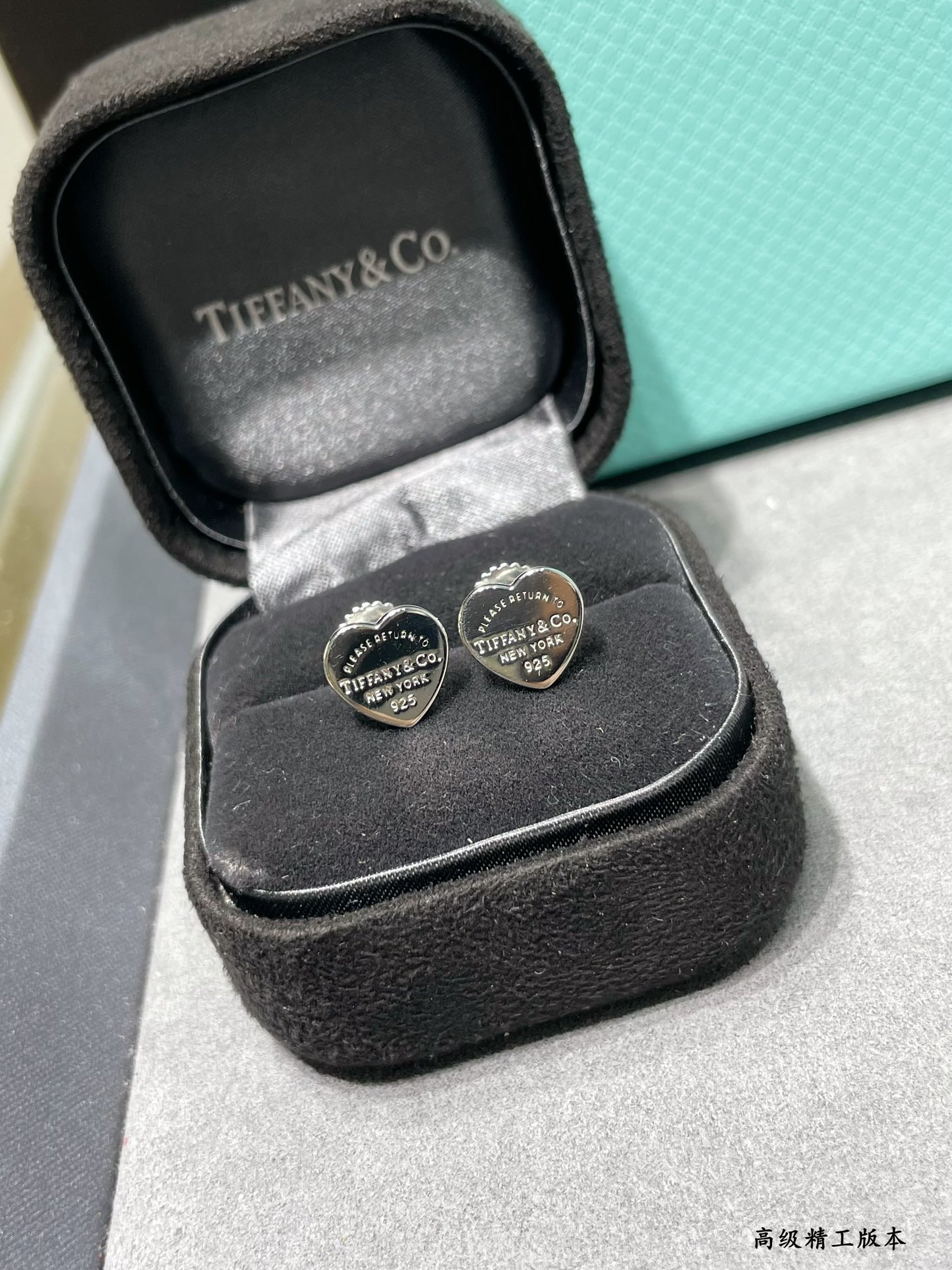 Tiffany & Co. Heart Stud Earrings in Sterling Silver Ag925