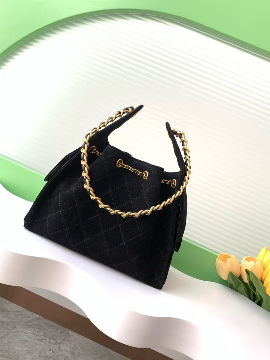 CHANEL 25C Bucket Bag 26x30x14cm