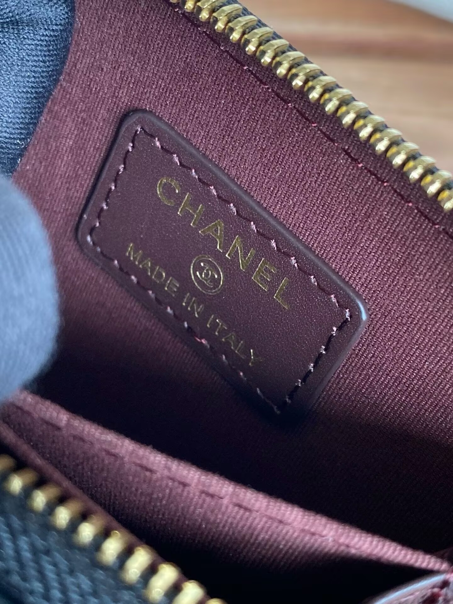 CHANEL ZIPPED COIN PURSE 7.5x 11x 2.5cm