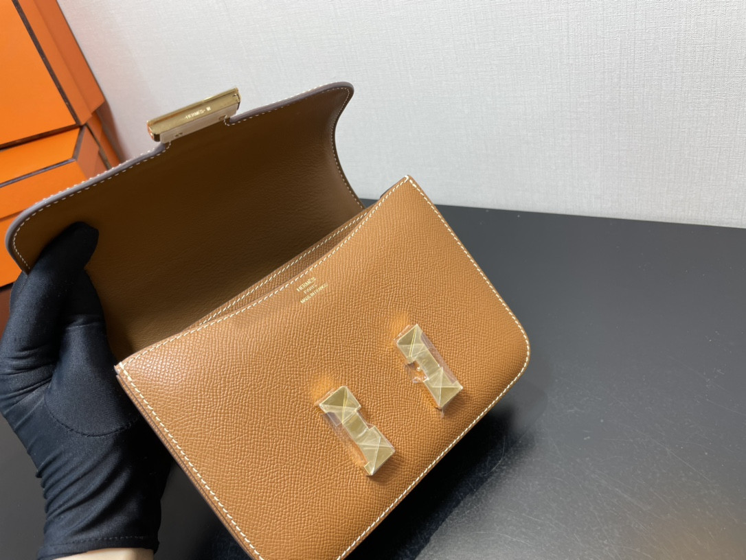 Hermes Constance 24 Epsom leather gold hardware 9.4"x5.9"x3"