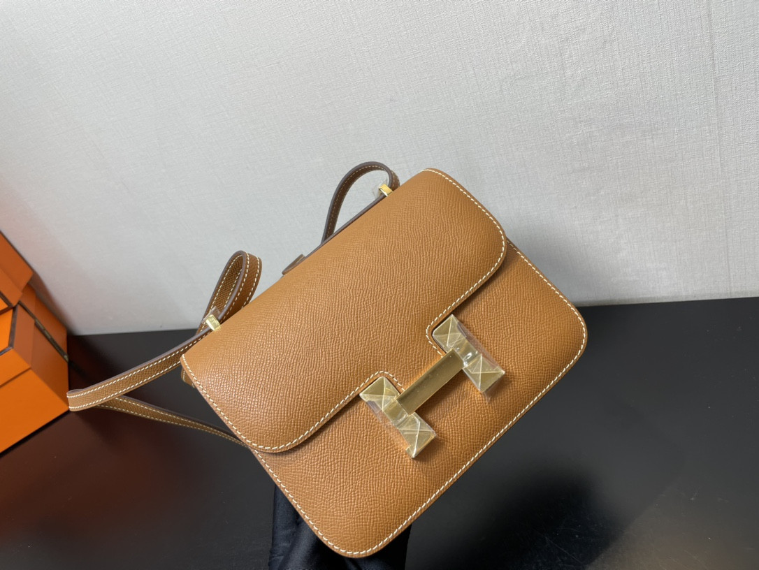 Hermes Constance 24 Epsom leather gold hardware 9.4"x5.9"x3"