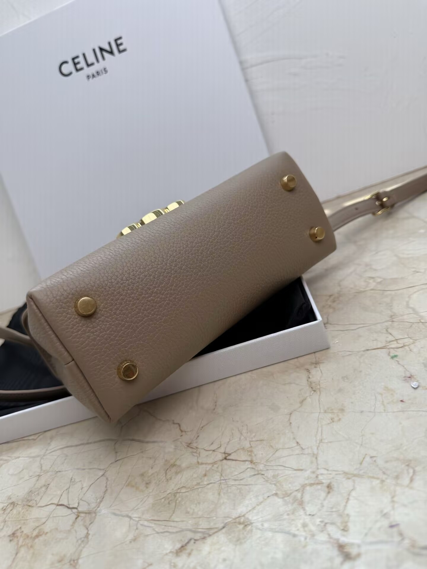 Celine Teen Nino Bag In Supple Graind Calfskin 20.5x13x8cm