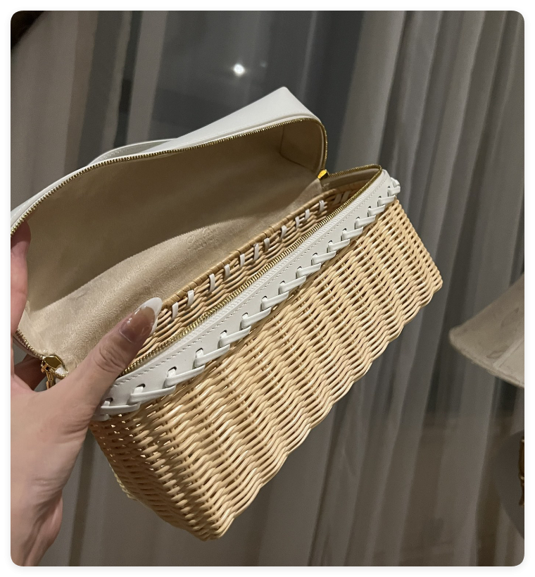 Loro Piana Extra Pocket L27 Wicker Bag 27 x 10 x 16cm