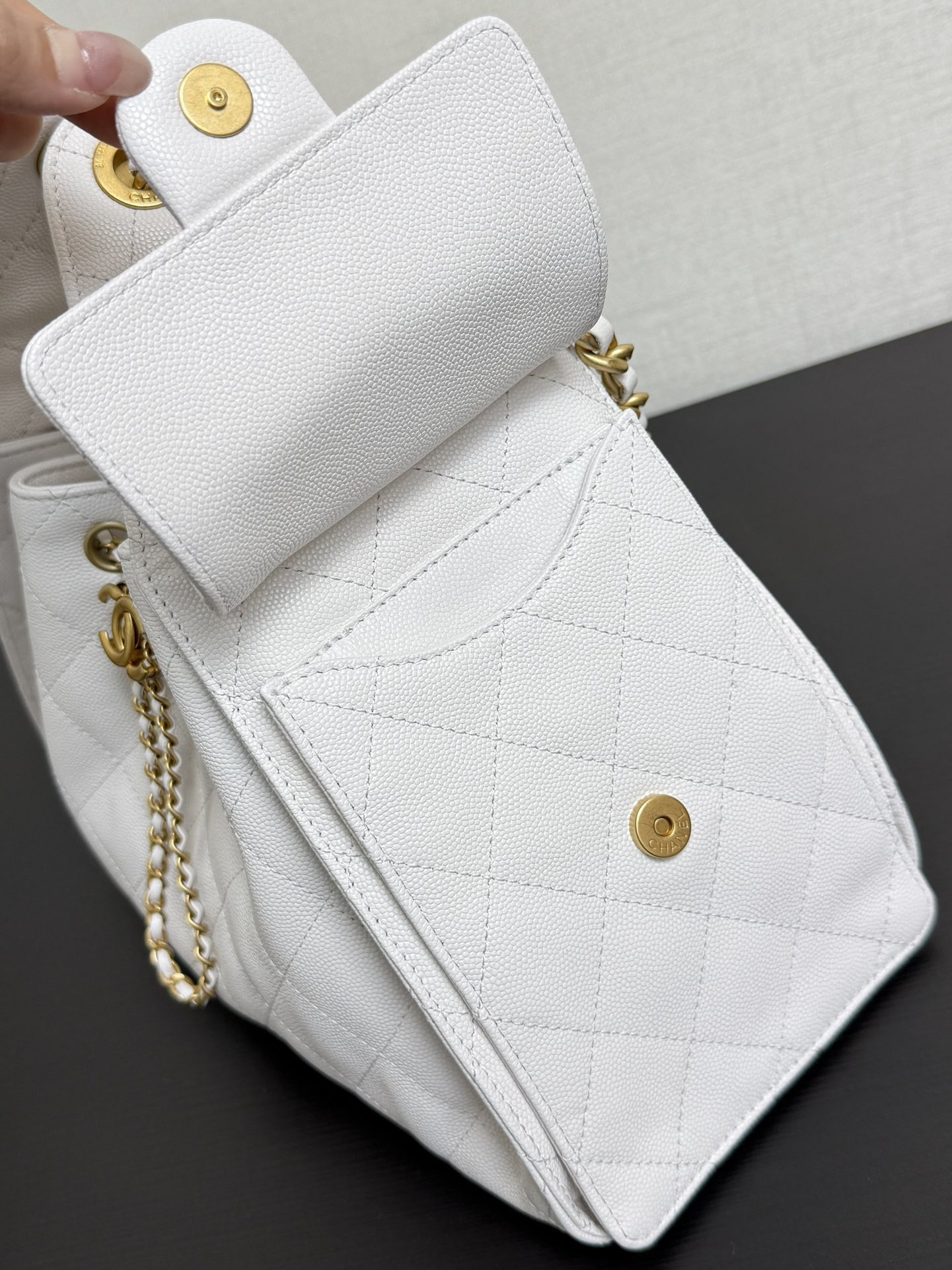 CHANEL 25C Bucket Bag 26x30x14cm