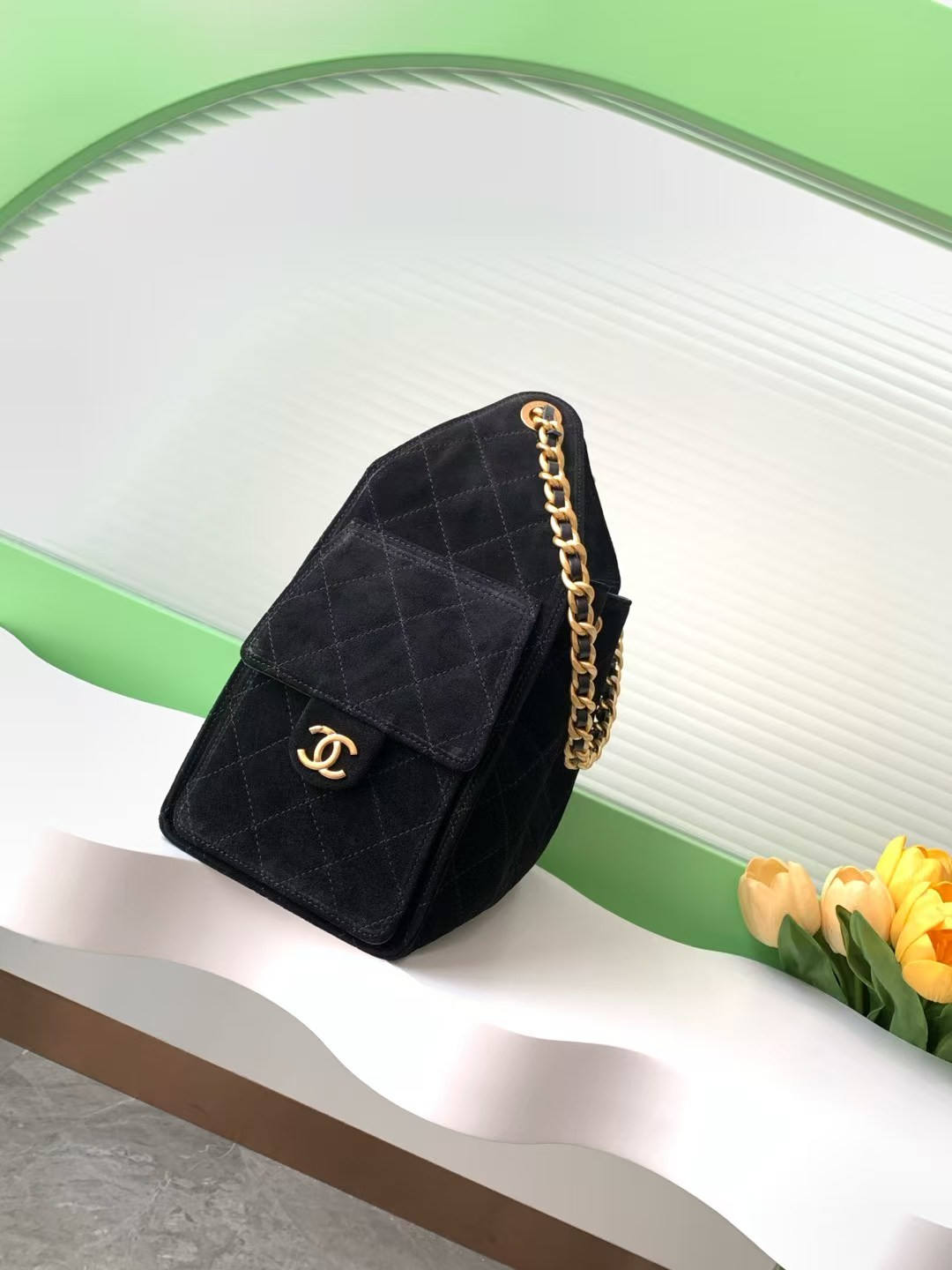 CHANEL 25C Bucket Bag 26x30x14cm