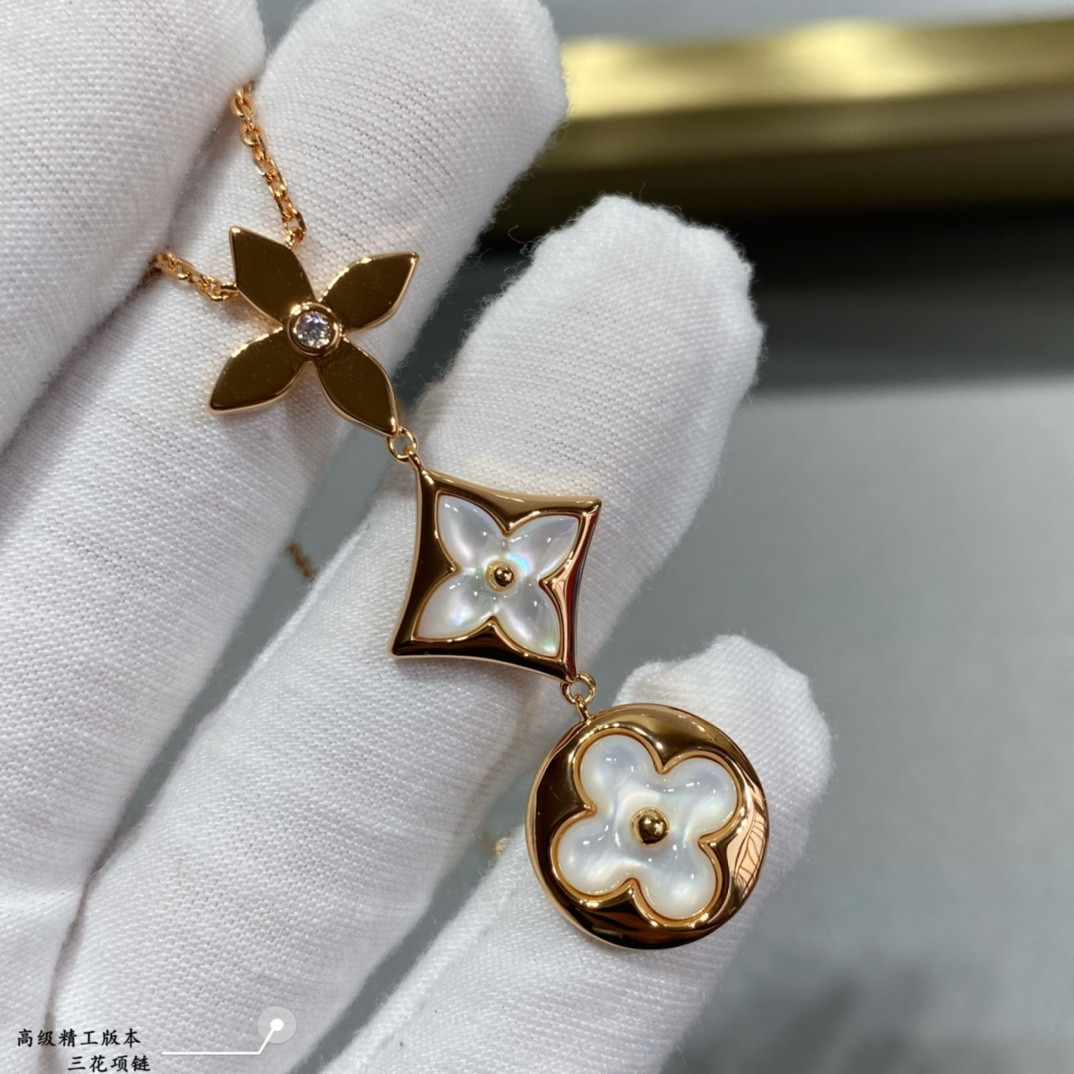 Louis Vuitton Three-Flower Necklace Rose Gold