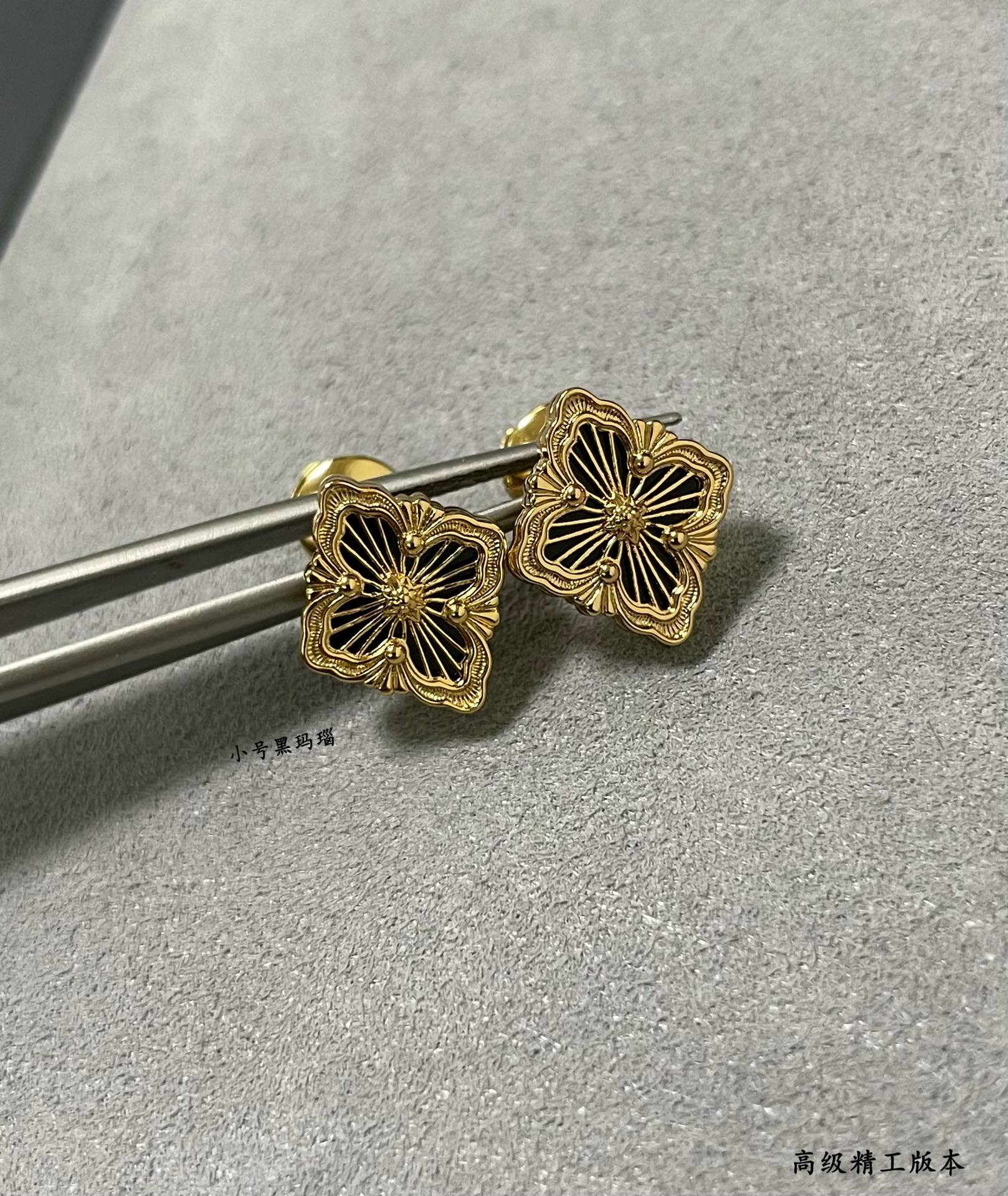 Buccellati Small Black Onyx Opéra Series Stud Earrings