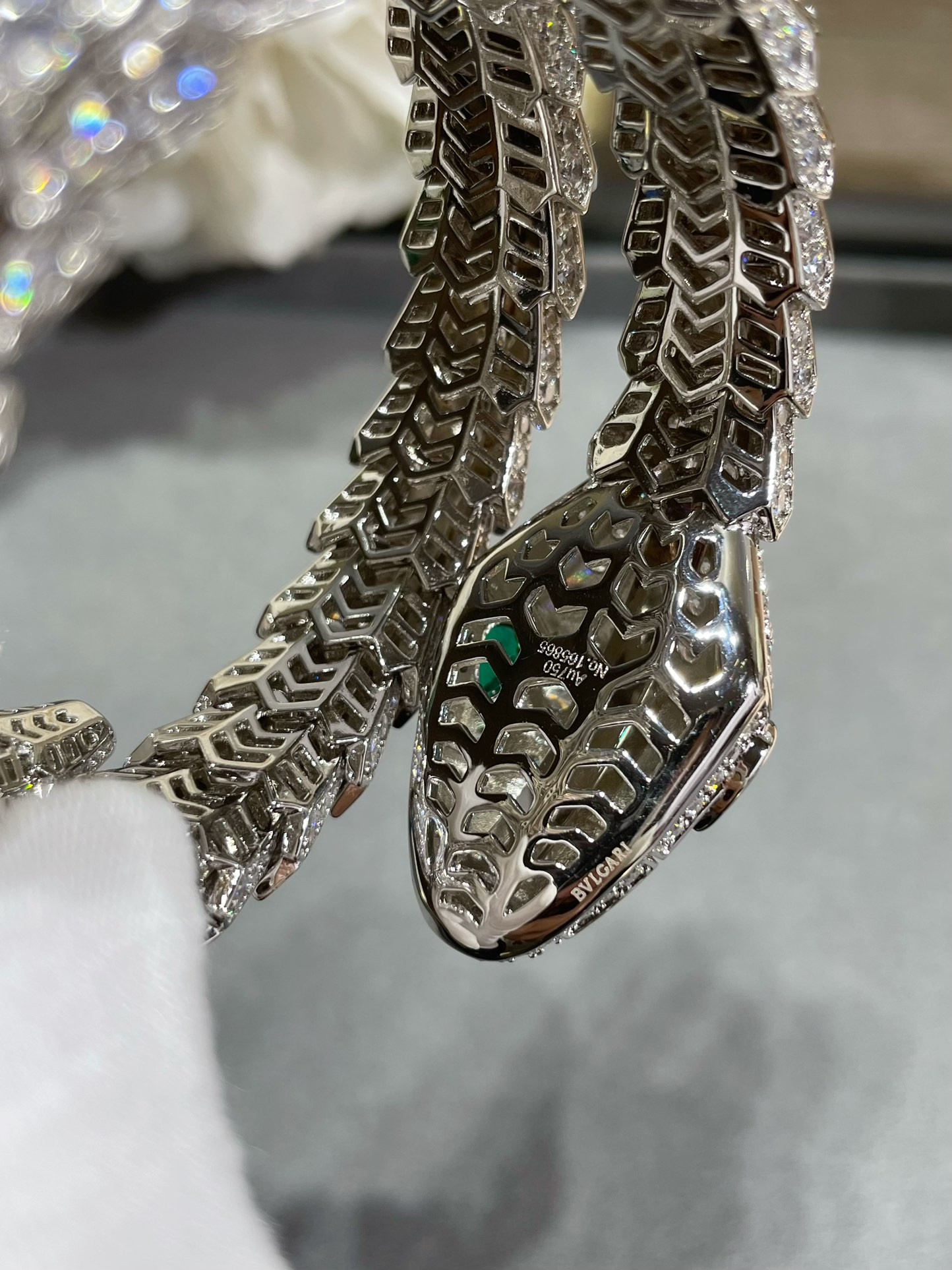 Bvlgari Large three-circle full-diamond snake Bracelet