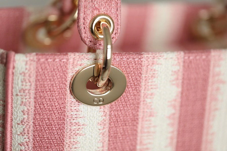 Dior D-lited bag 24cm