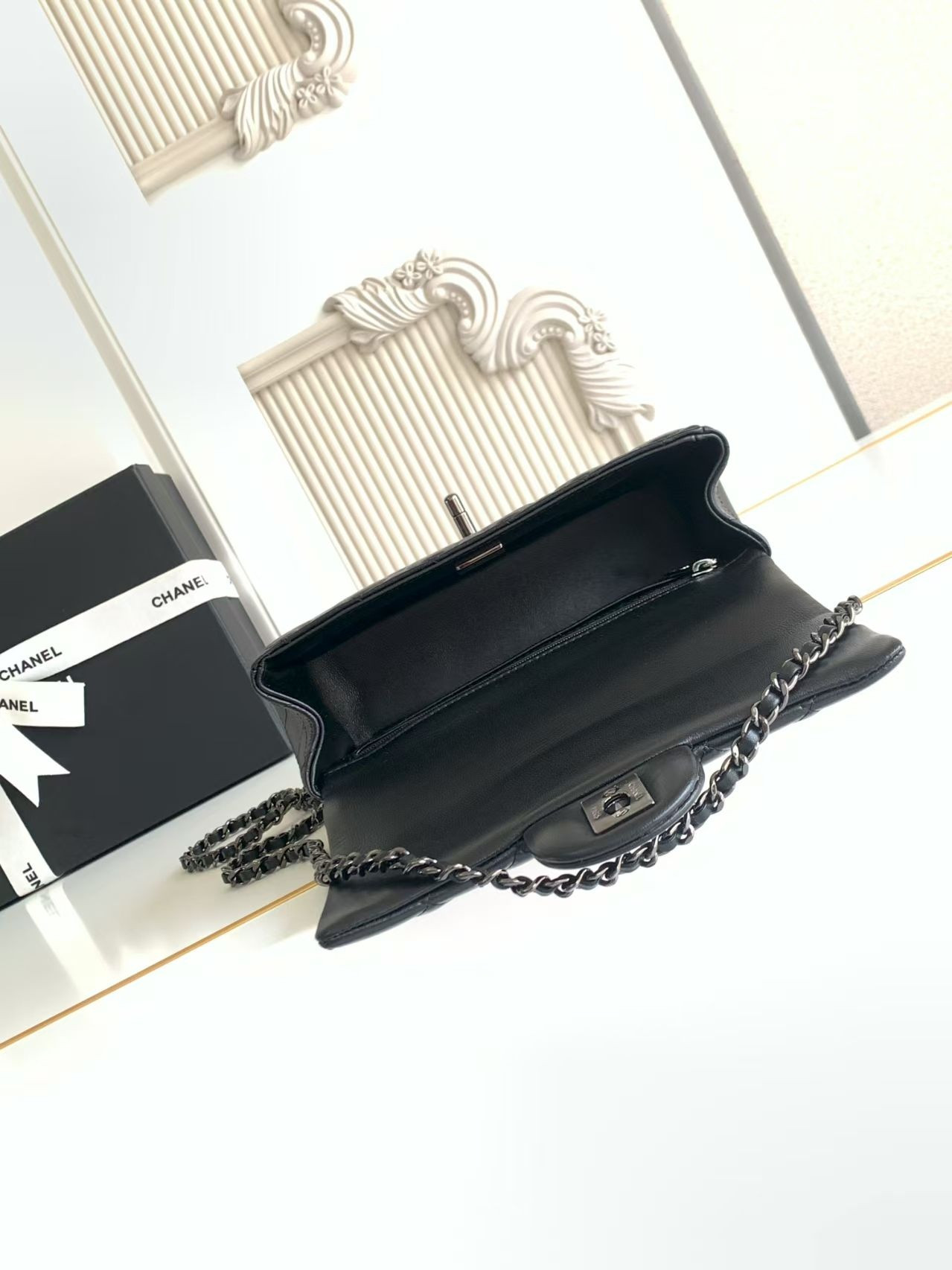 CHANEL Mini CF handle 20x12x6cm