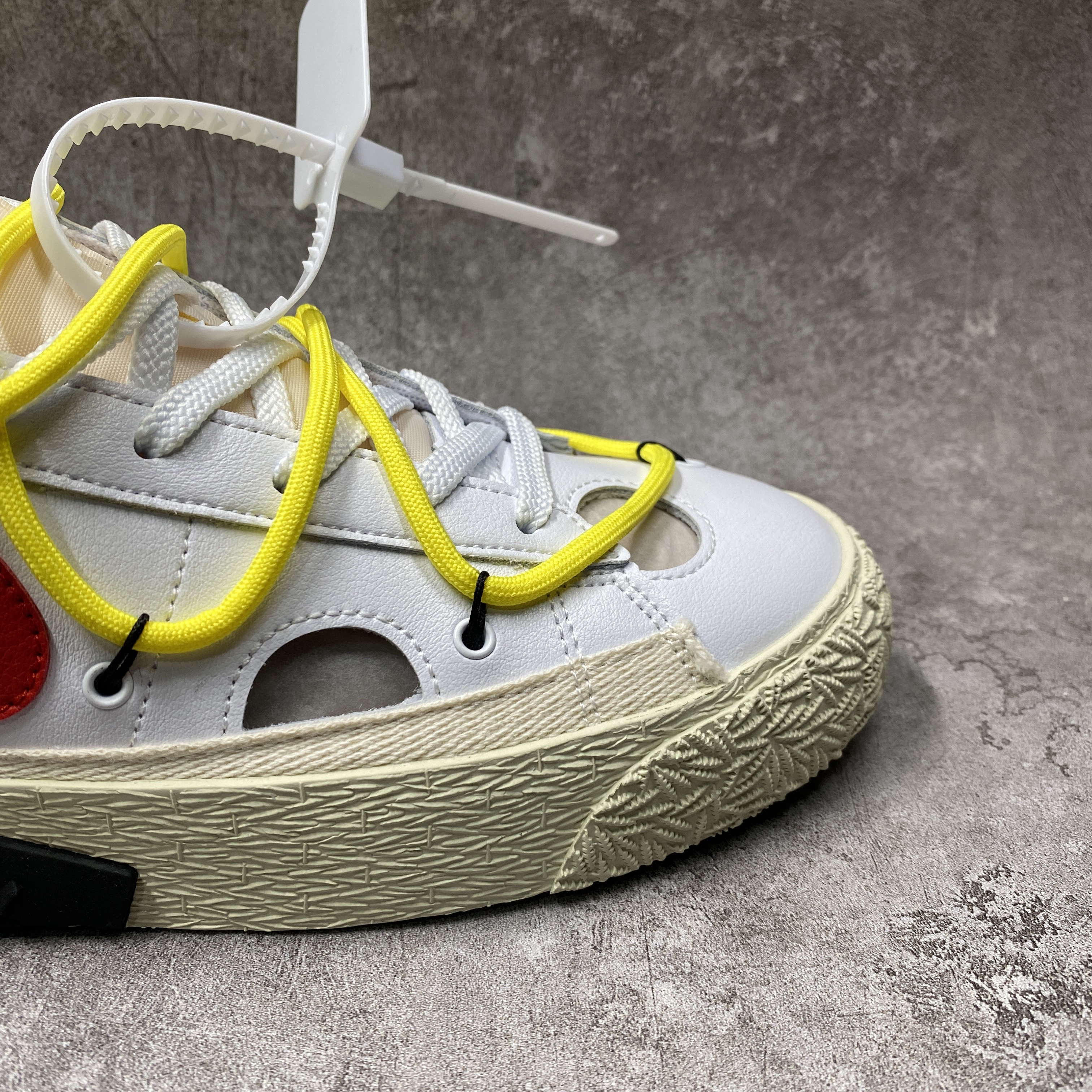 Off-White x Nike Blazer Low