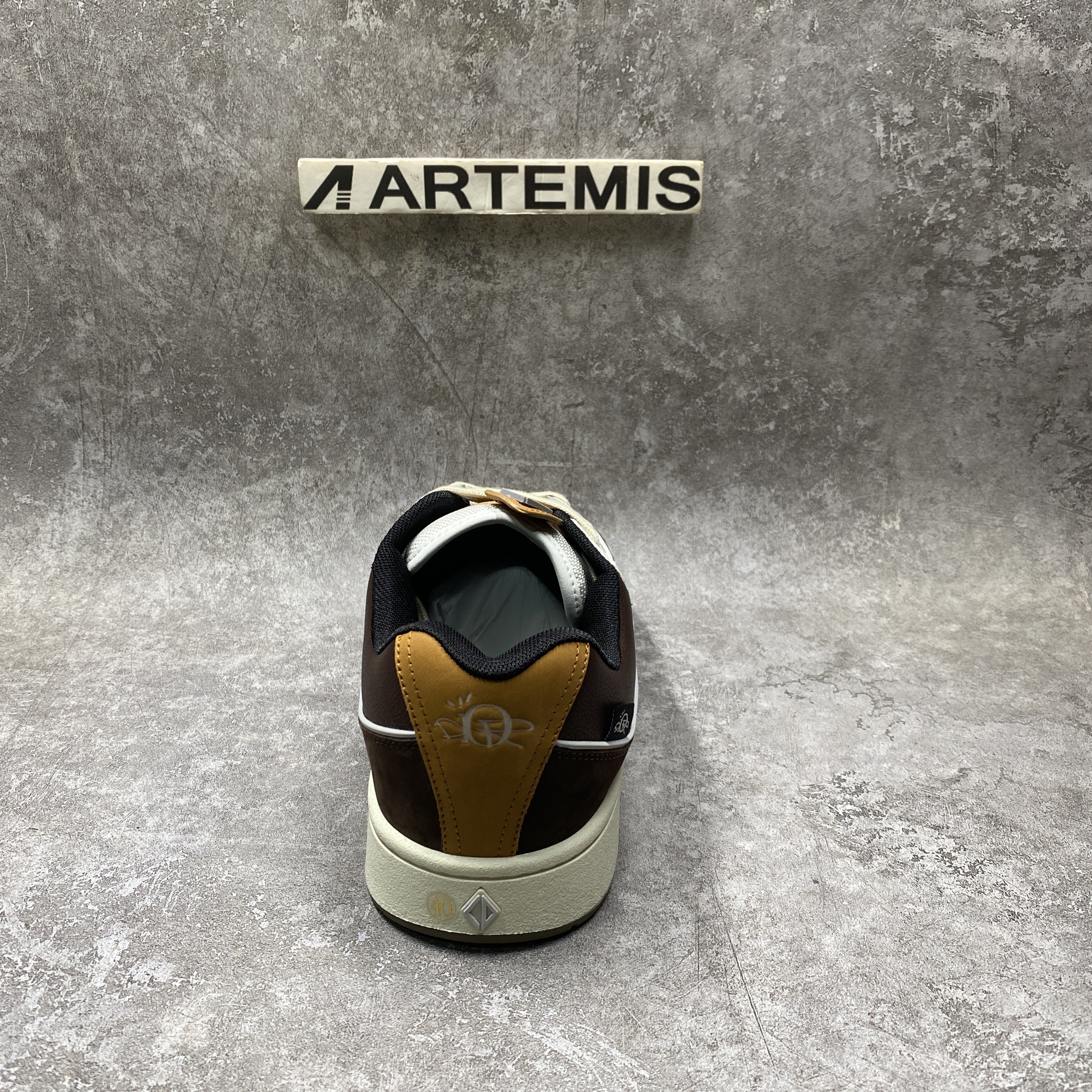 Dior B713 CACTUS JACK Mocha White