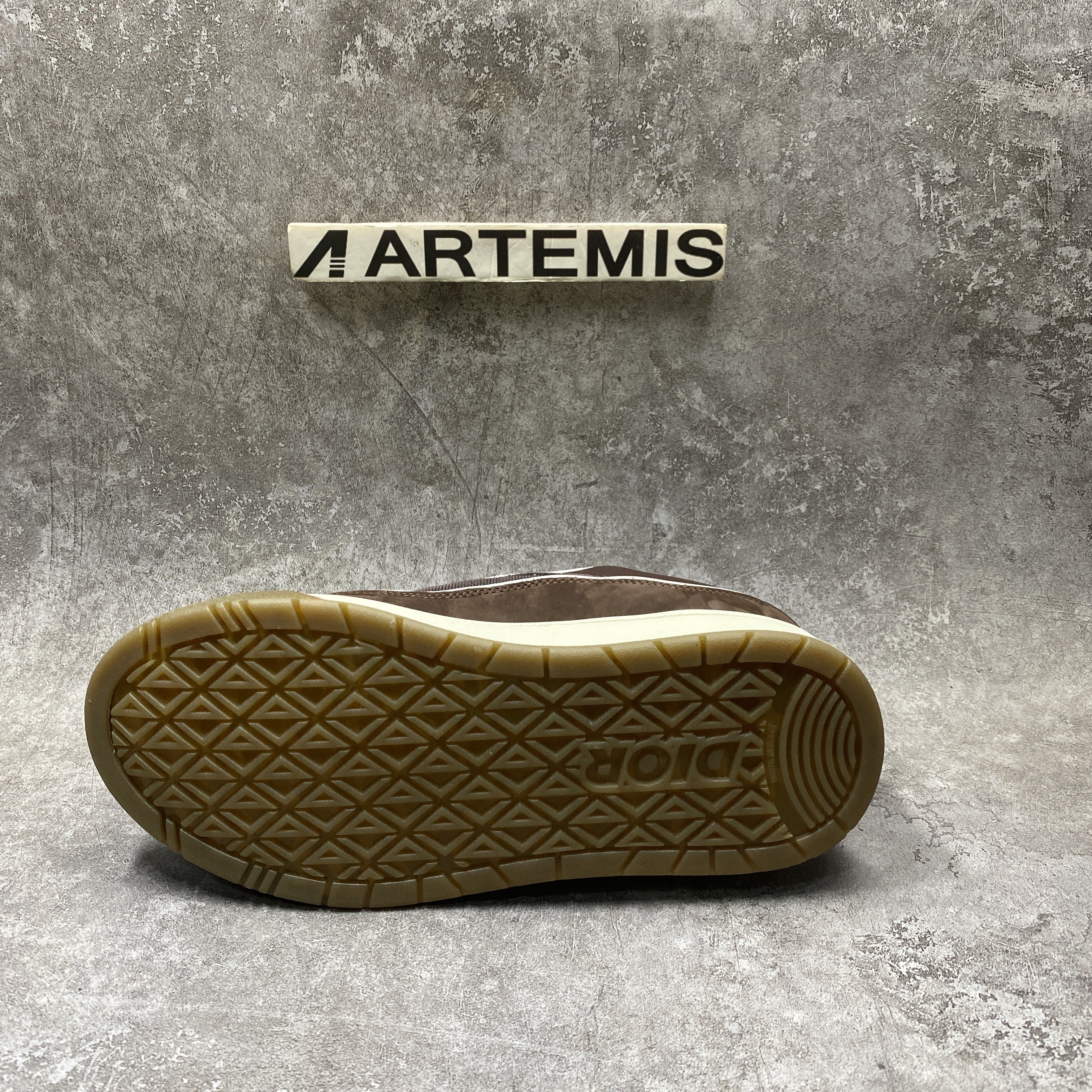 Dior B713 CACTUS JACK Mocha White