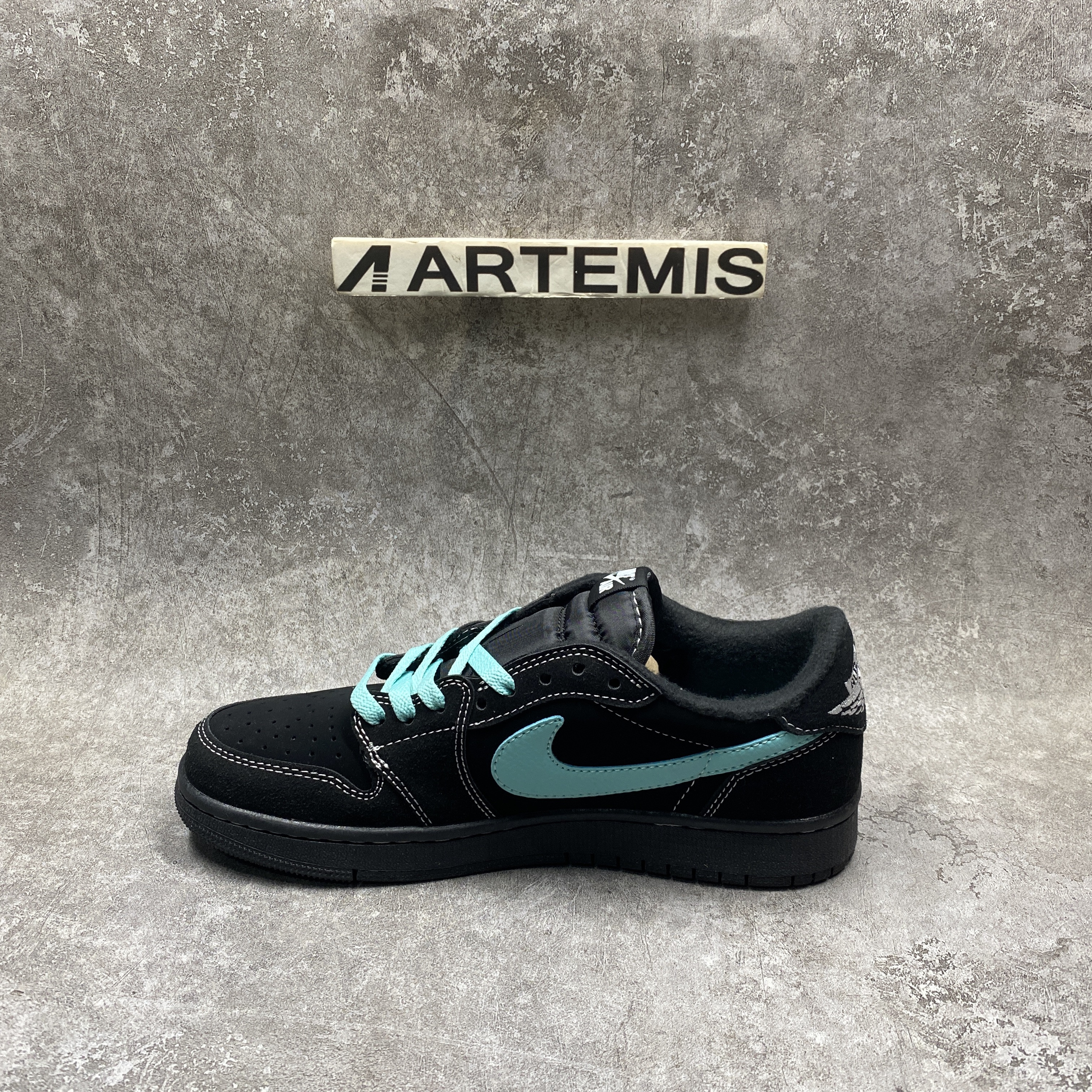 Air Jordan 1 Low OG SP Travis Scott Tiffany Blue