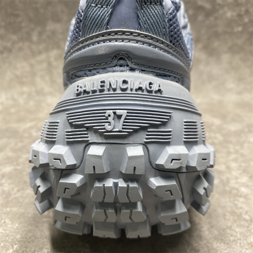 Balenciga Bouncer Moon