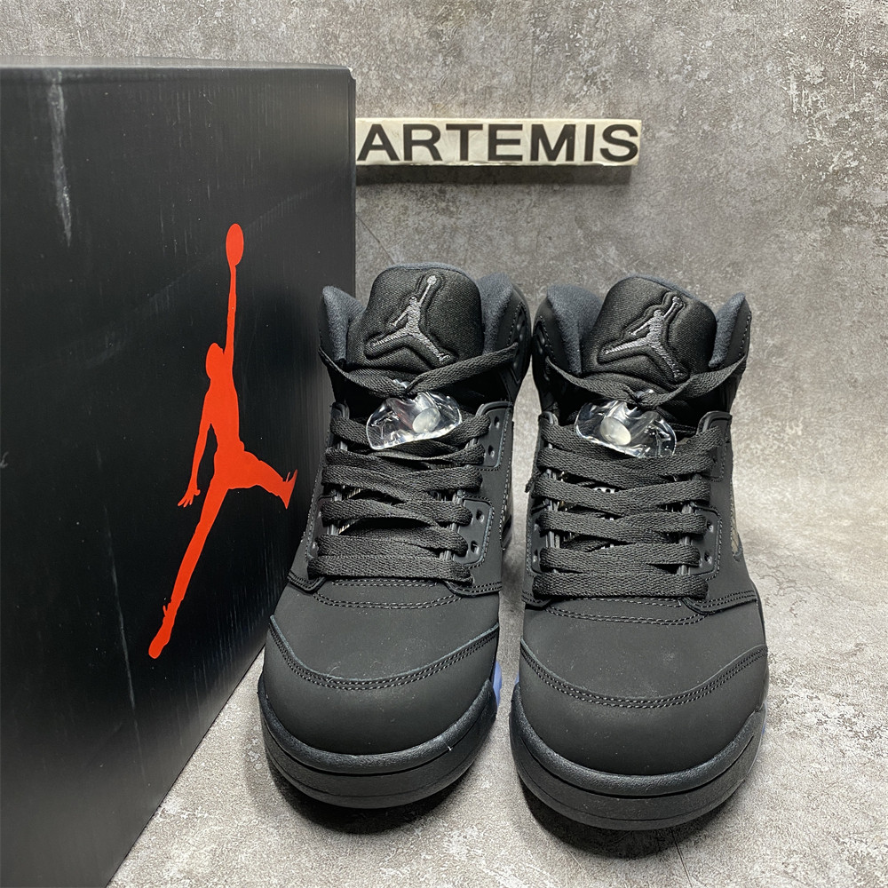 AIR JORDAN 5 RETRO SE 