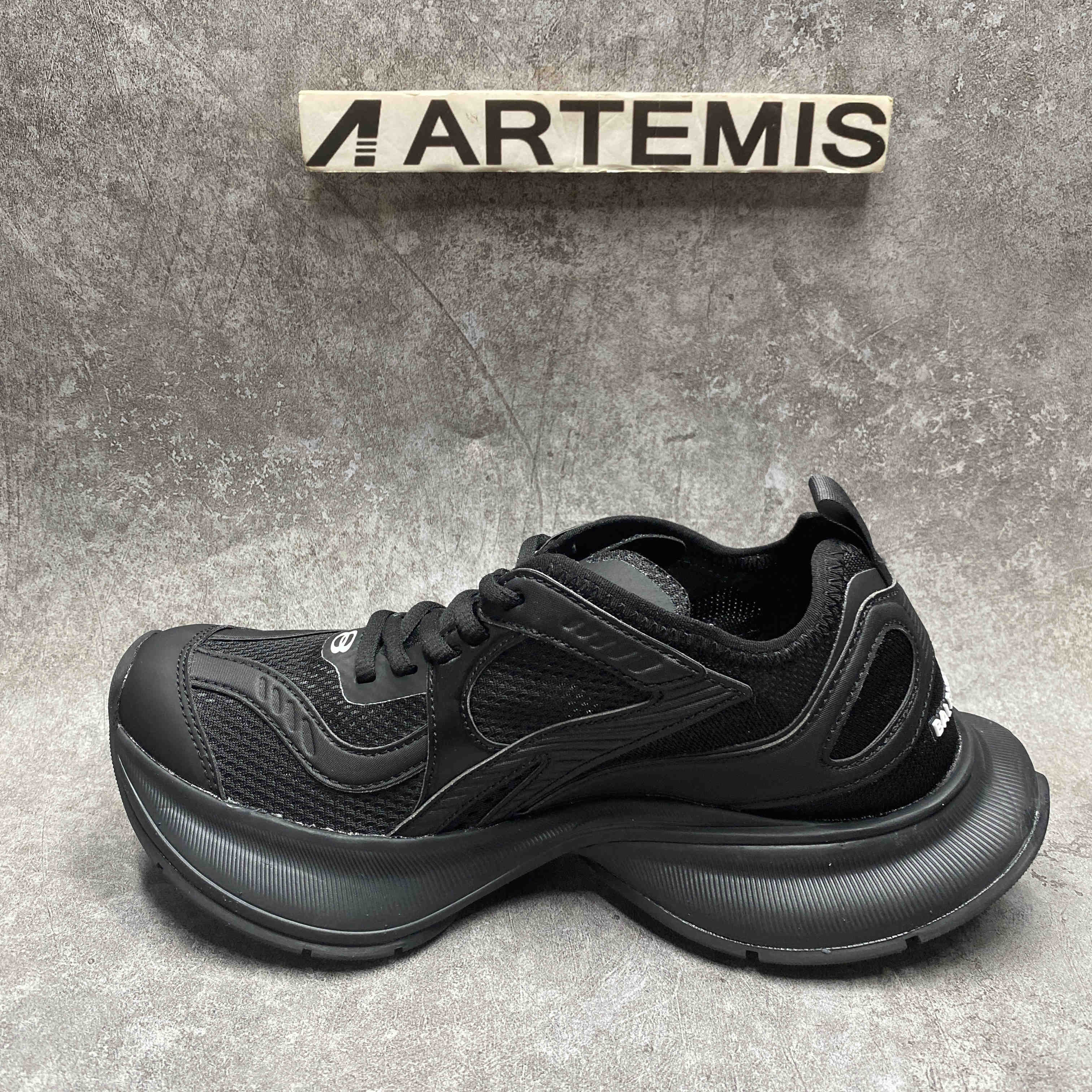 ua Balenciaga snkrs black WFLGY 1000