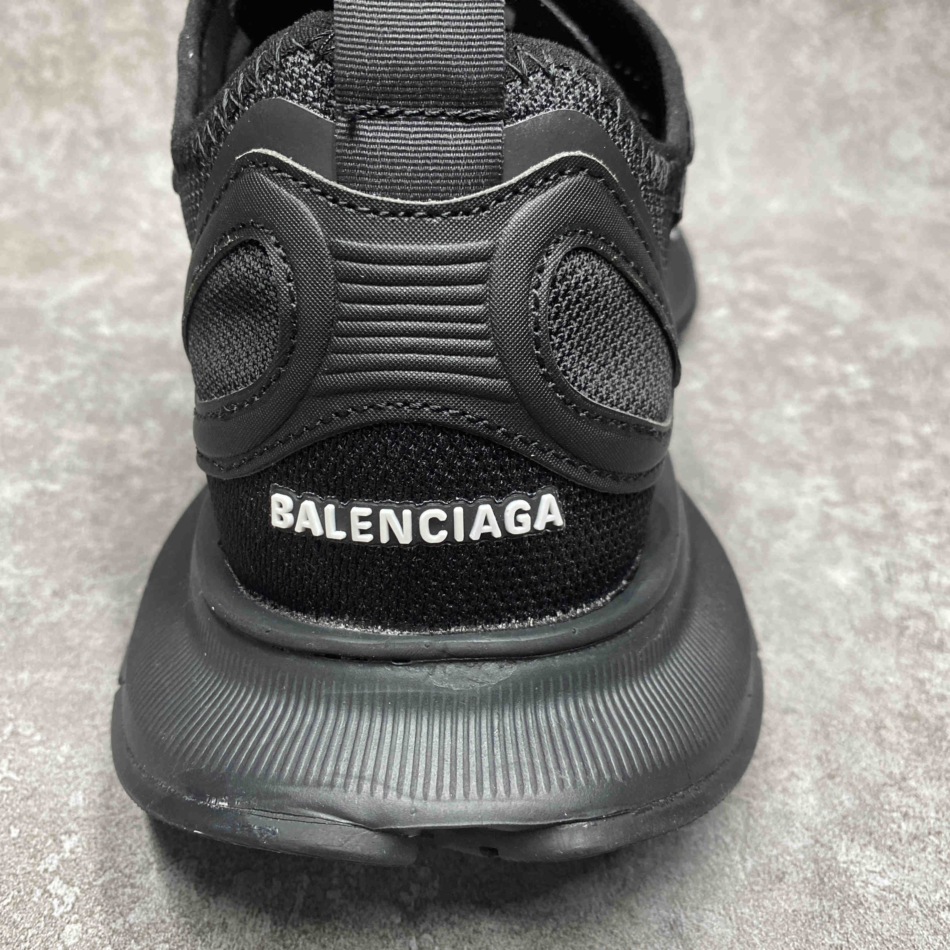 ua Balenciaga snkrs black WFLGY 1000