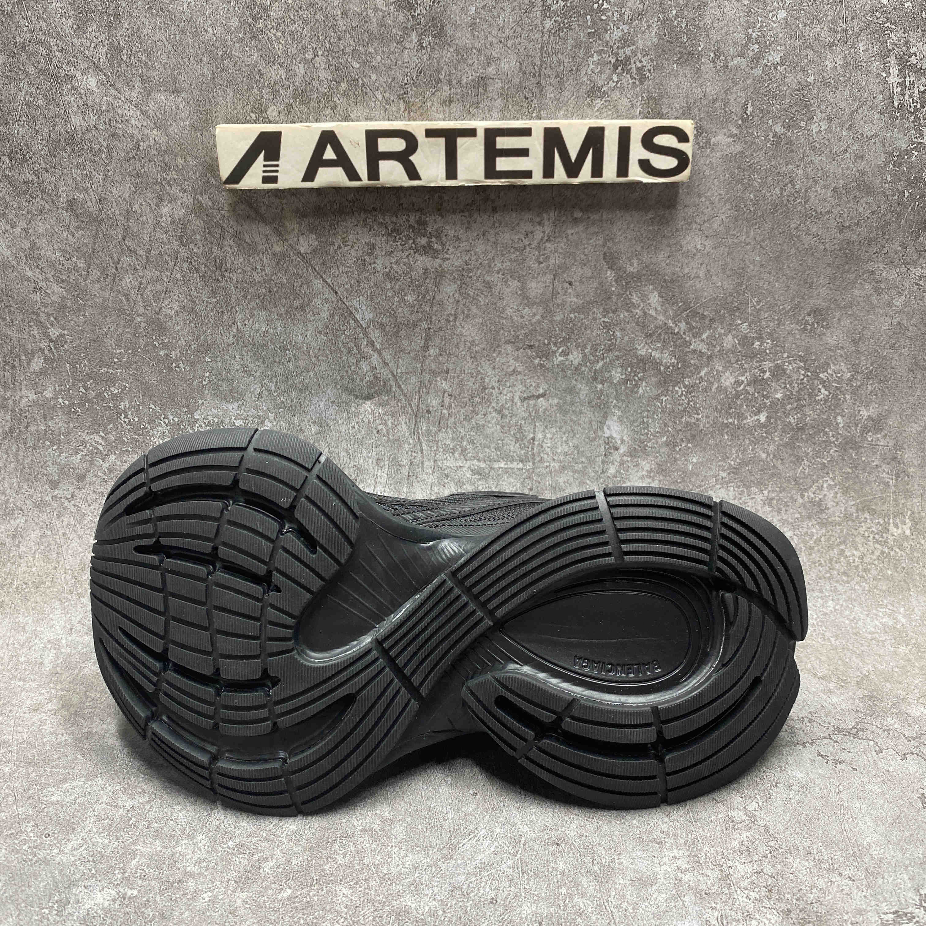 ua Balenciaga snkrs black WFLGY 1000