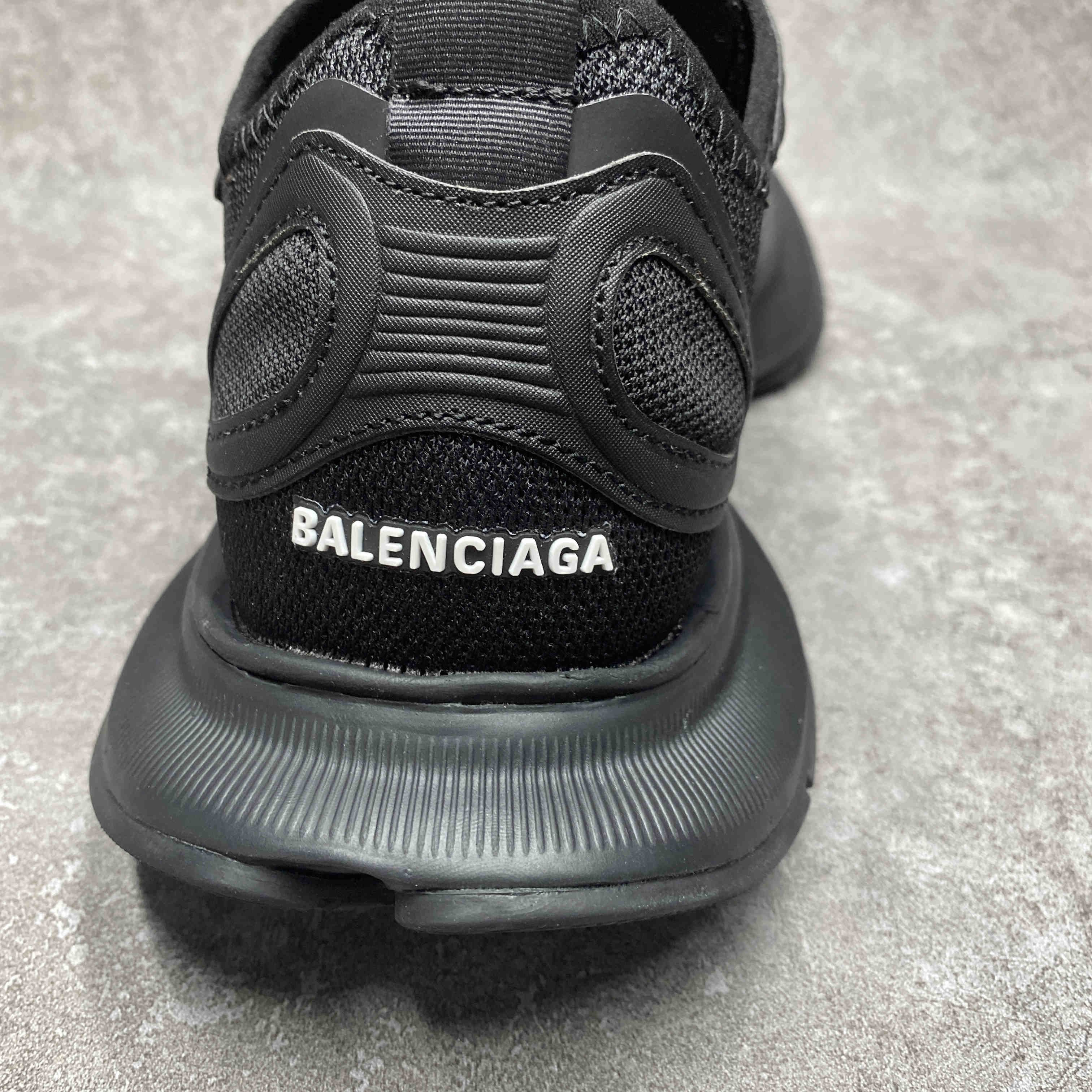 ua Balenciaga snkrs black WFLGY 1000