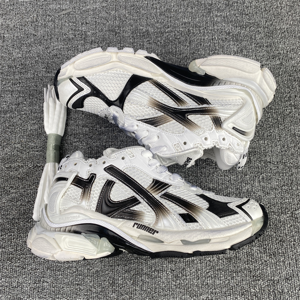 UA Balenciaga Runner Sneaker
