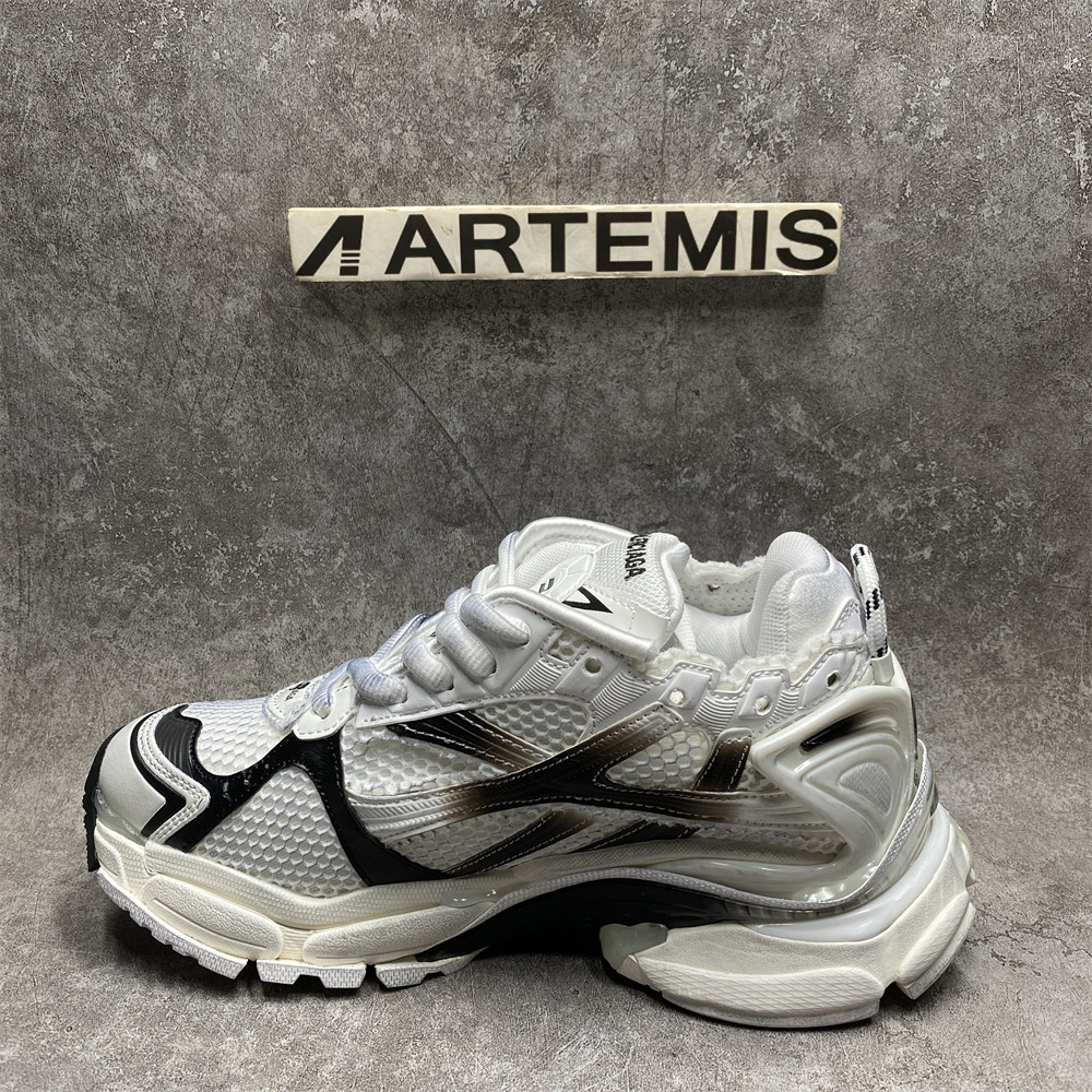 UA Balenciaga Runner Sneaker