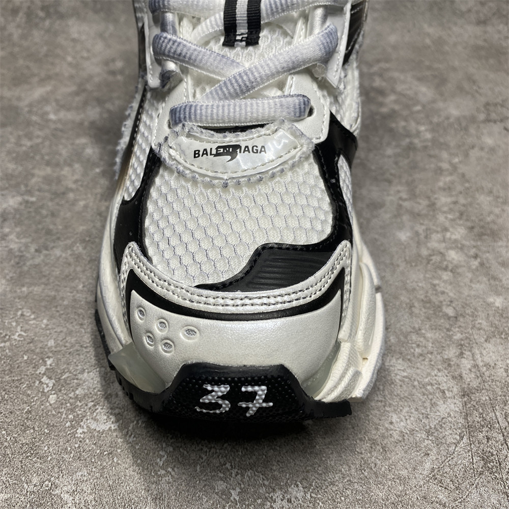 UA Balenciaga Runner Sneaker