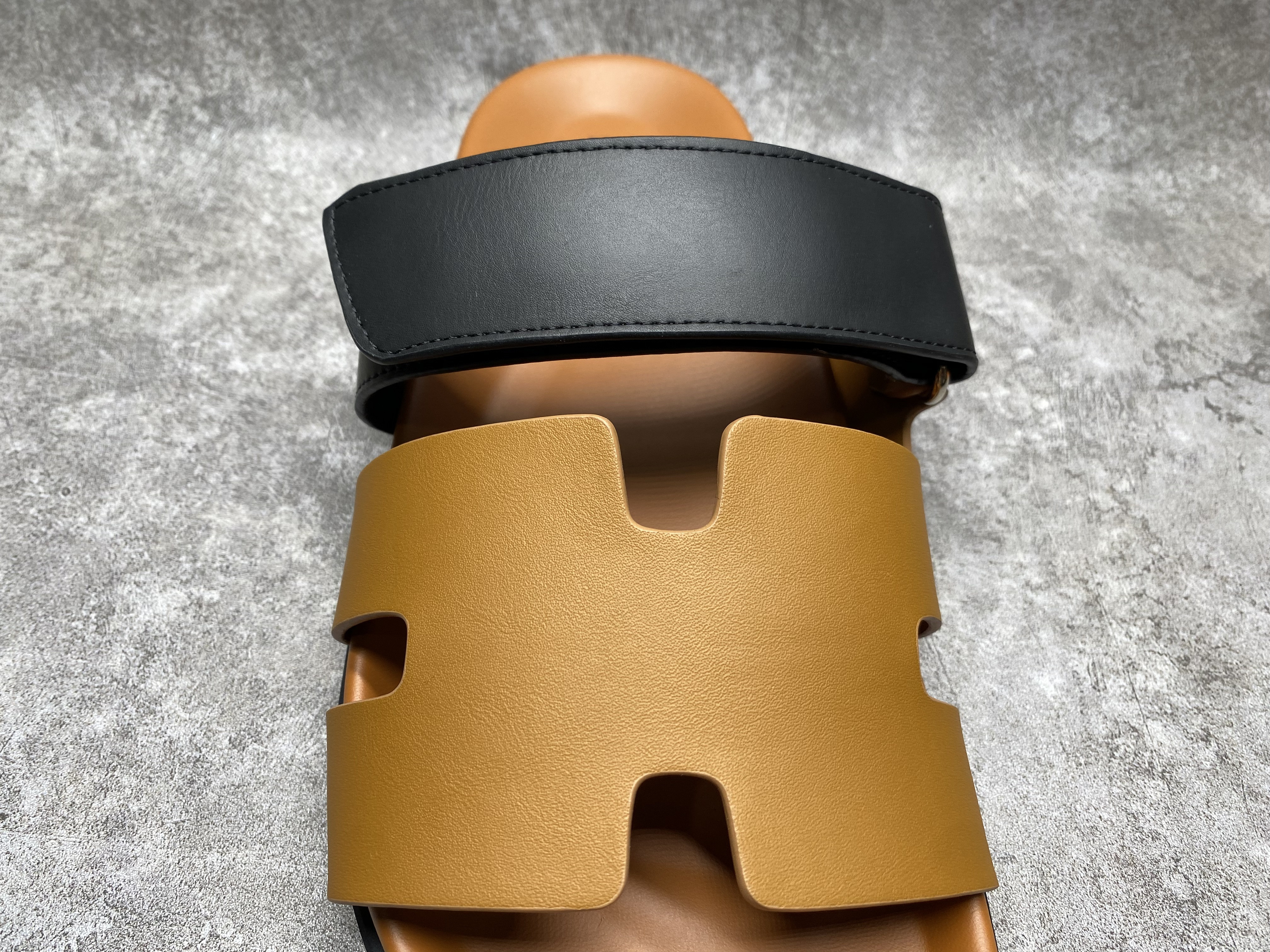 UA Hermès Chypre Sandal