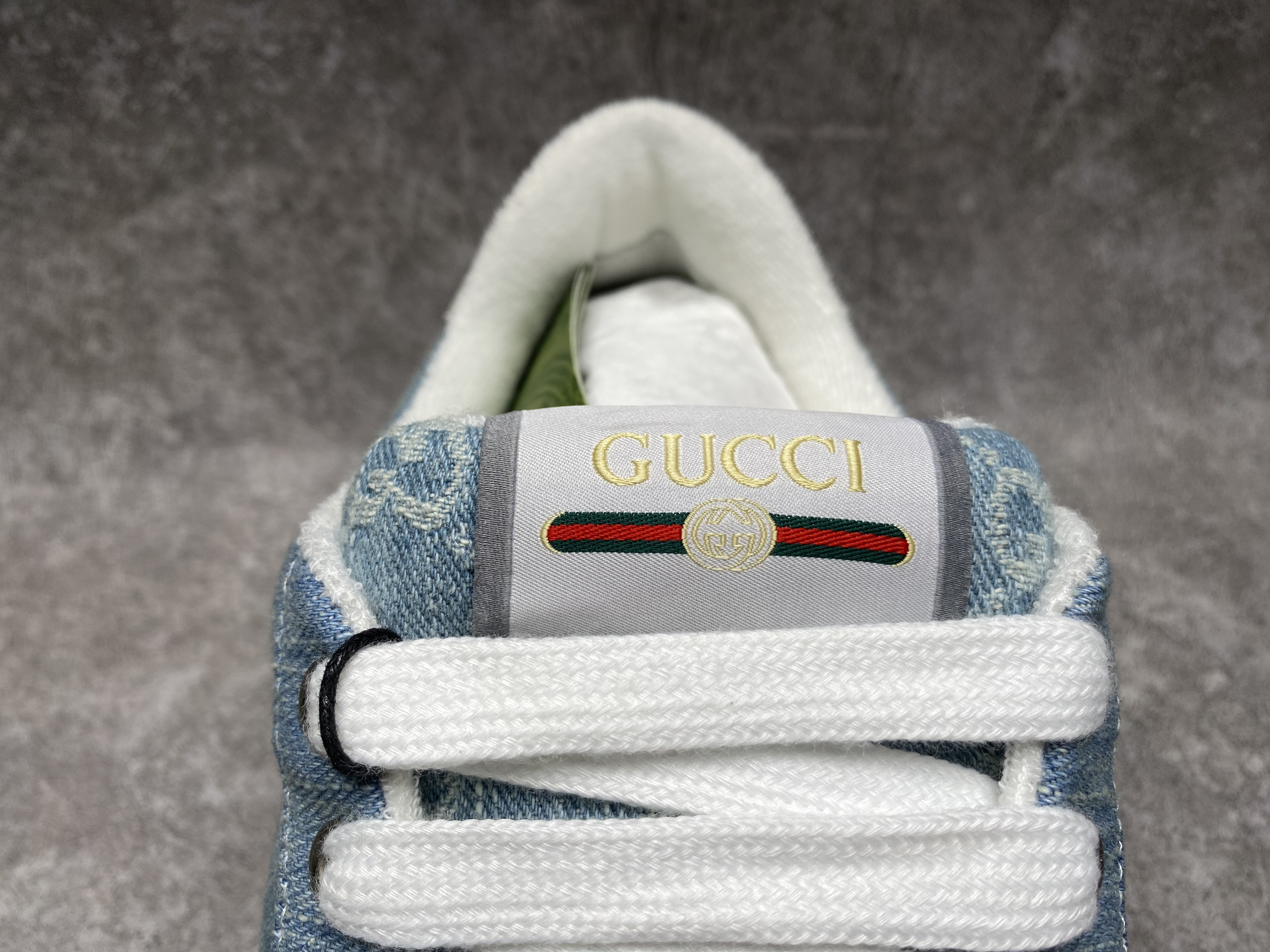 UA Gucci Sneakers
