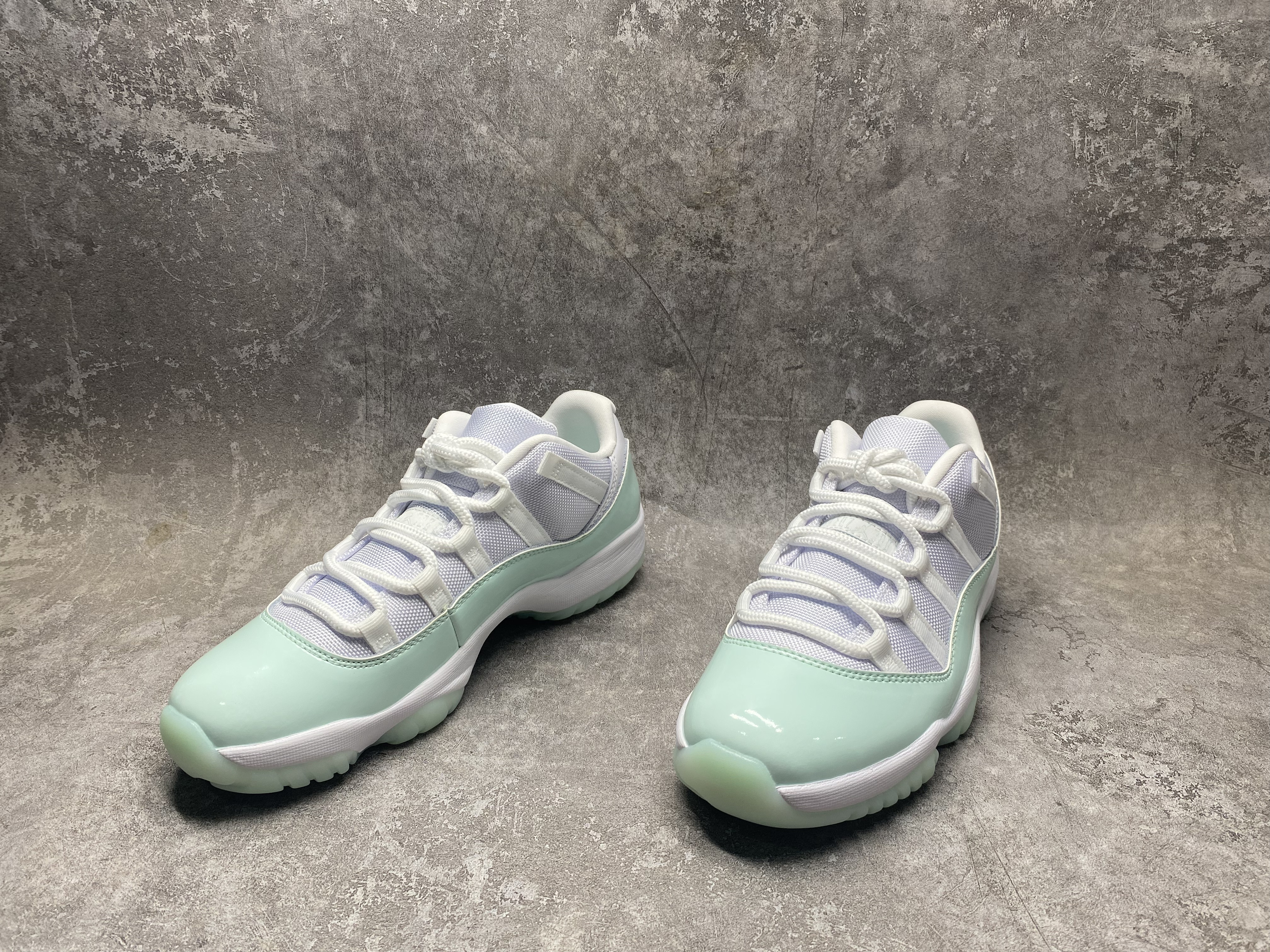 UA Jordan 11 Retro Low