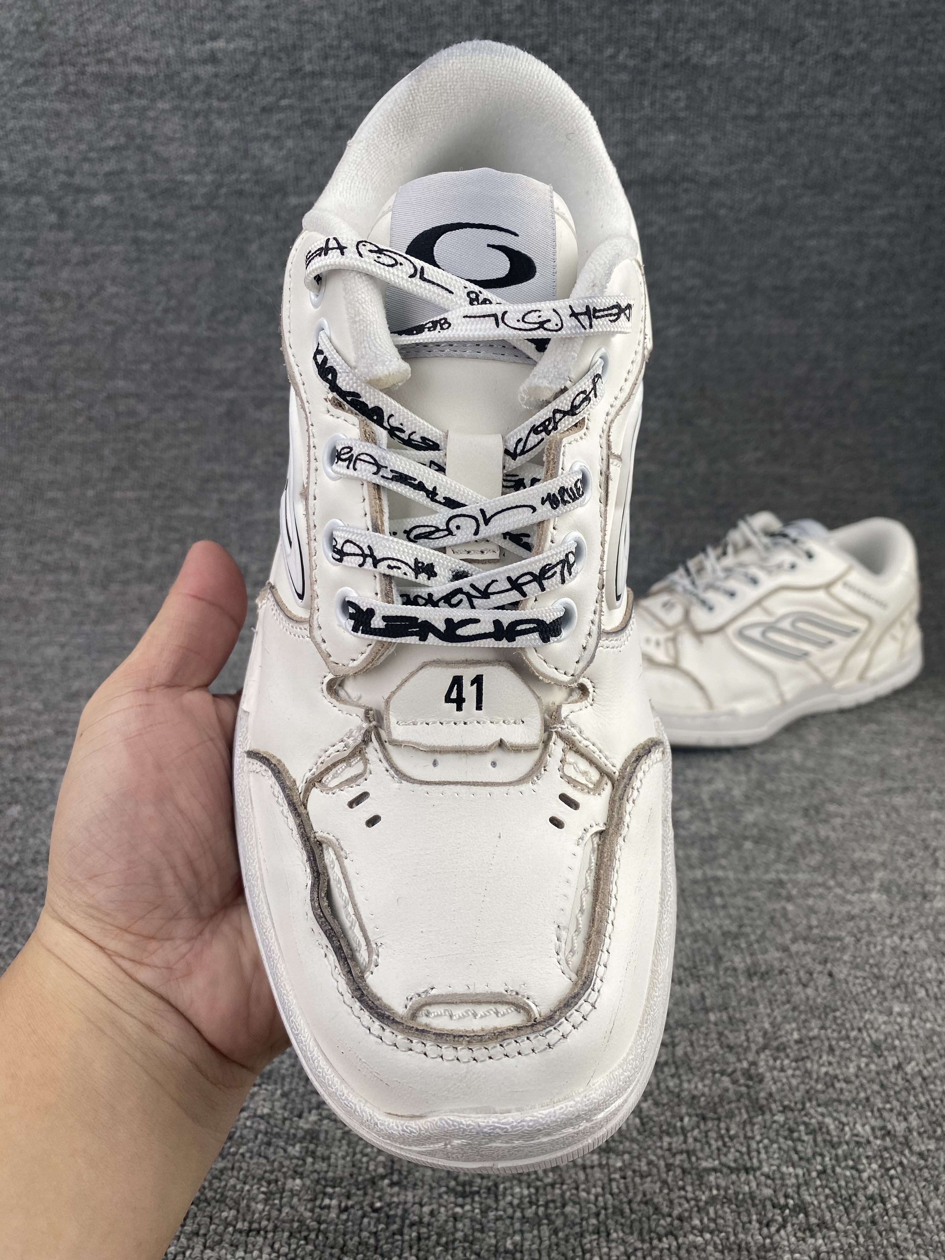 UA Balenciaga Hamptons Medium Worn-out Sneaker in White(run one size large)
