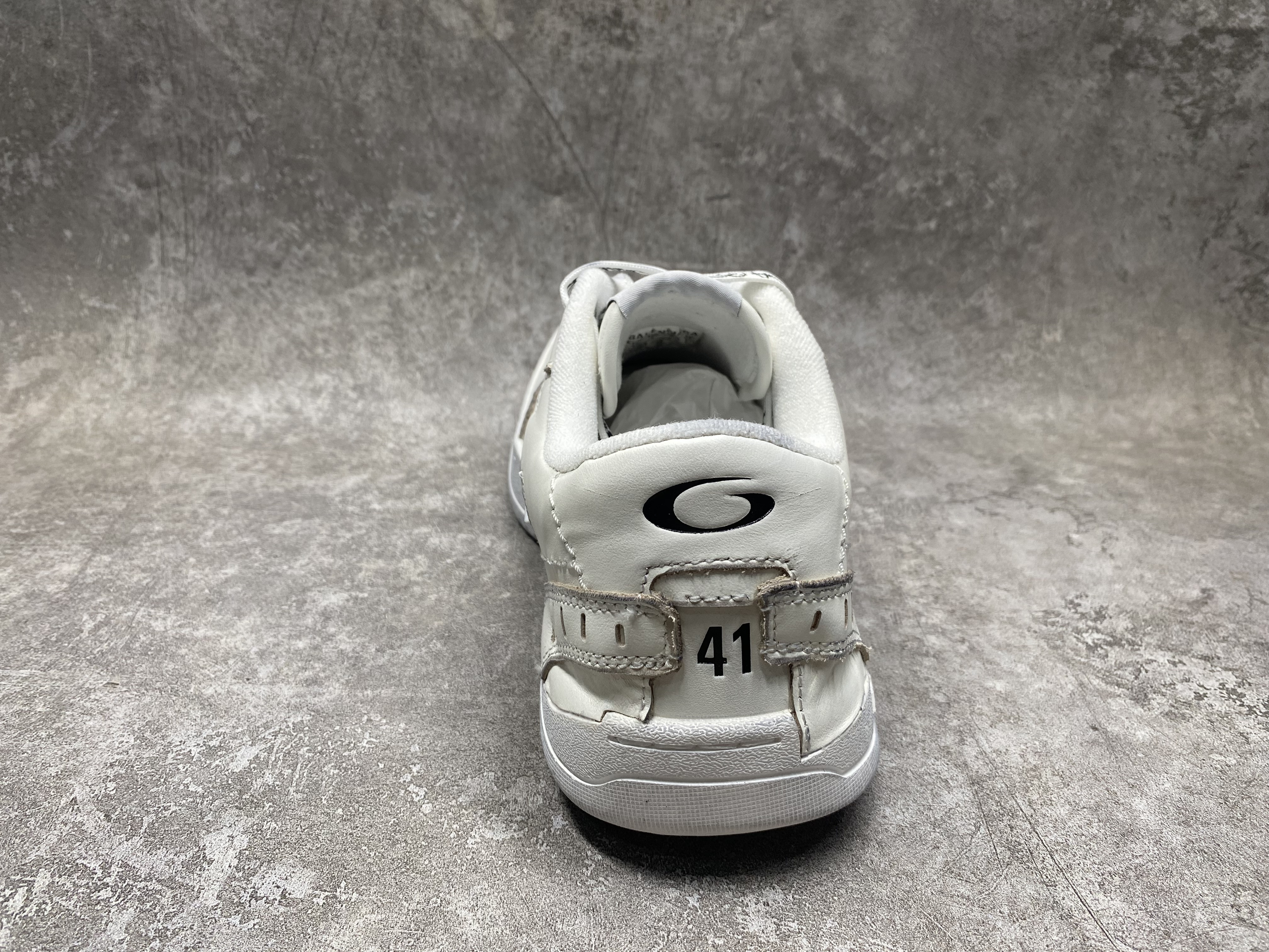 UA Balenciaga Hamptons Medium Worn-out Sneaker in White(run one size large)