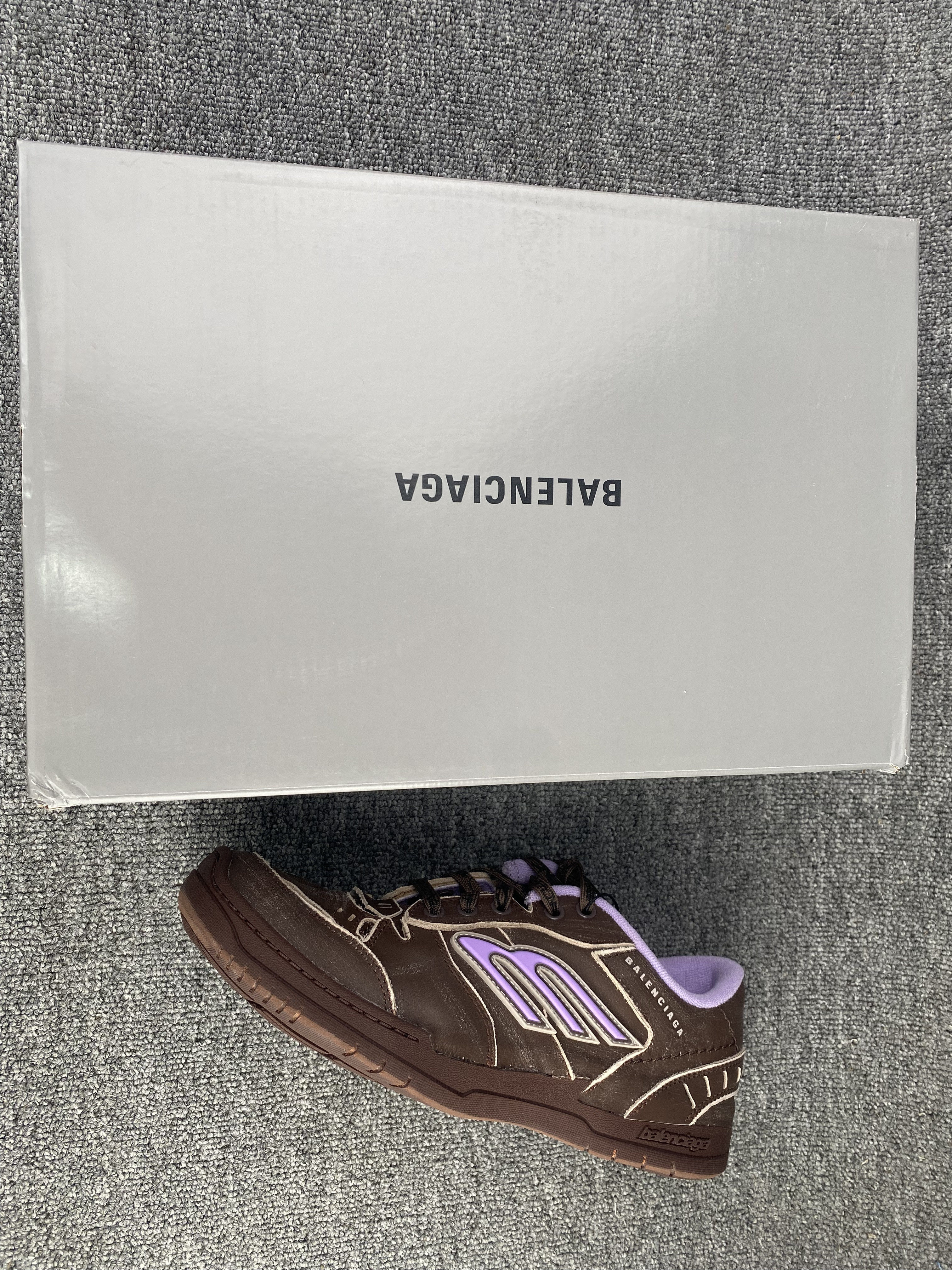 UA Balenciaga Hamptons Medium Worn-out Sneaker in Brown/lilac(run one size large)