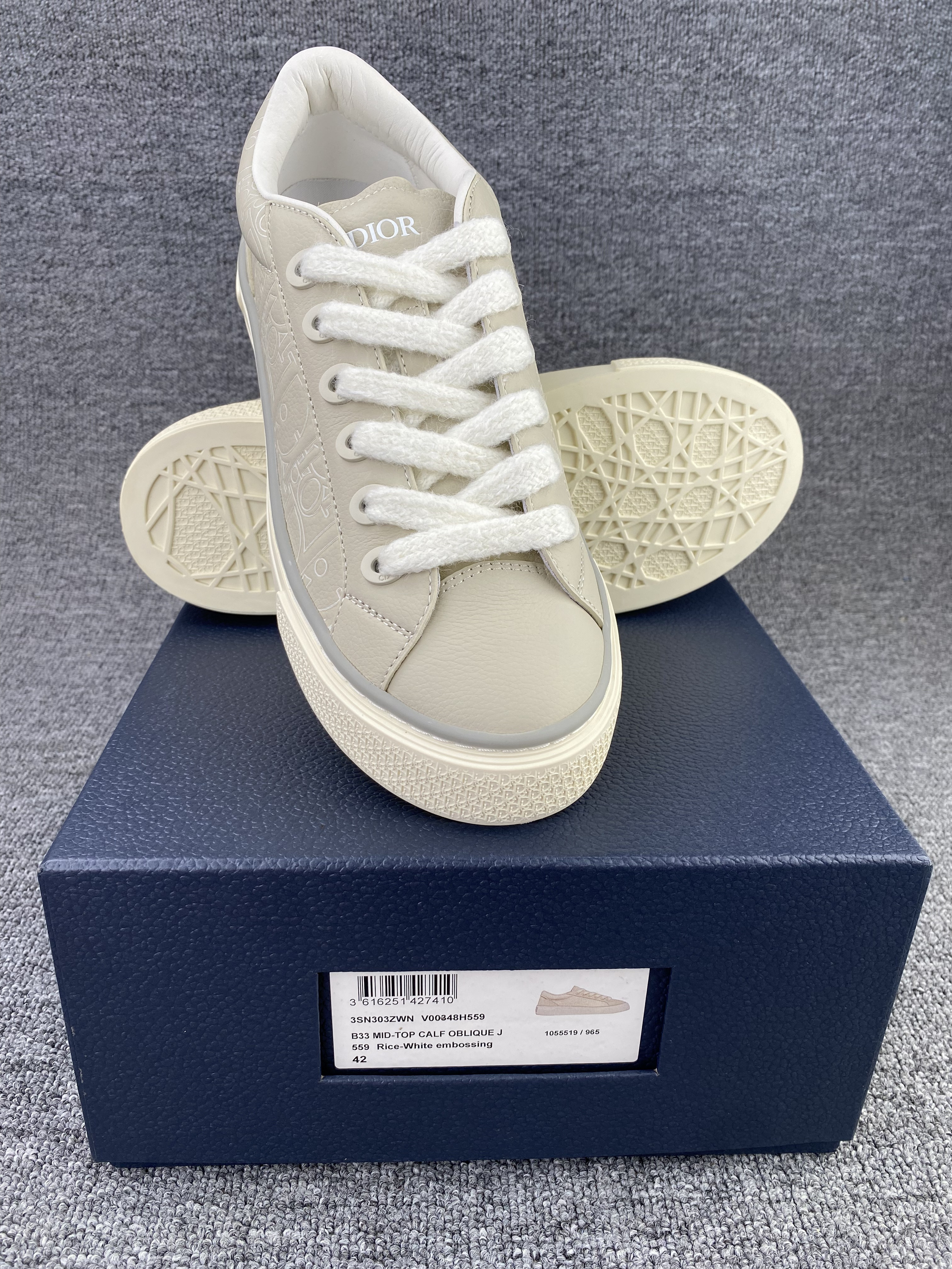 UA Dior B33 Sneaker