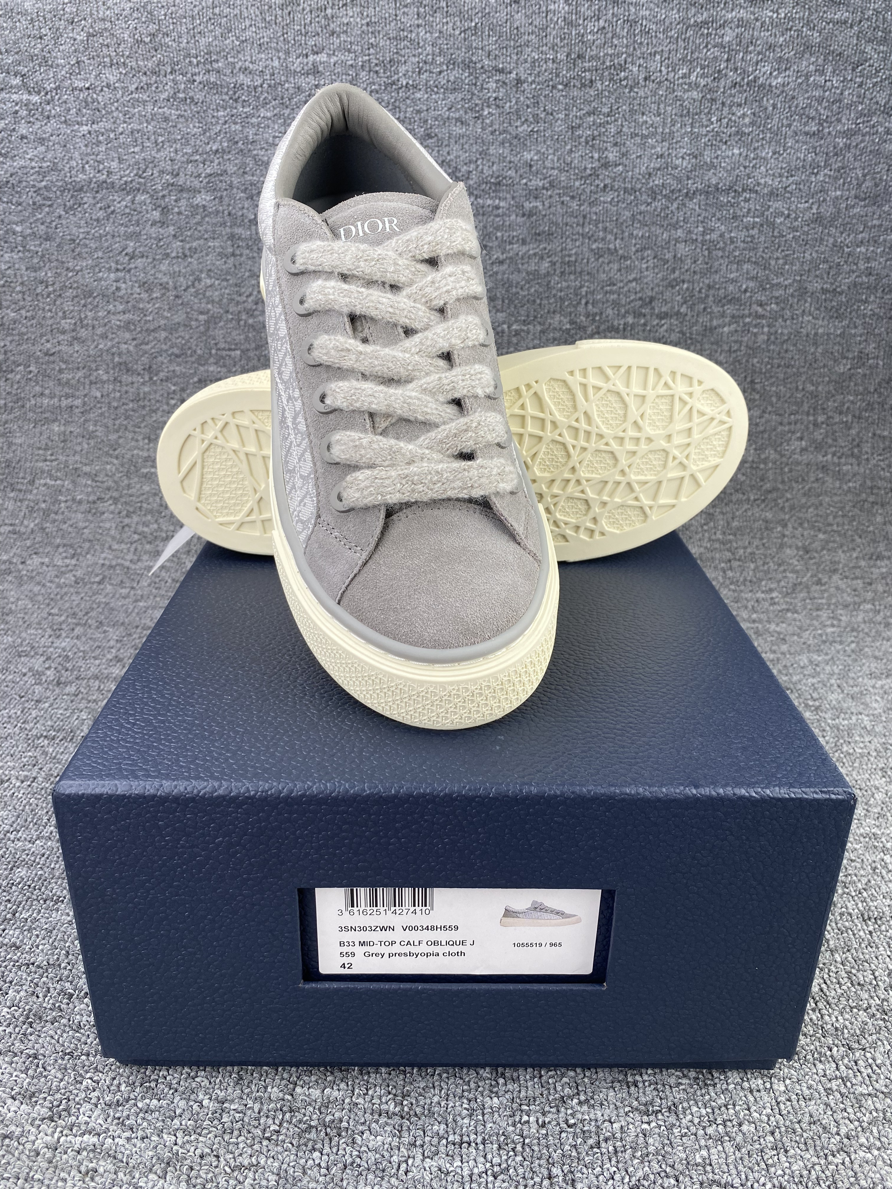 UA Dior B33 Sneaker