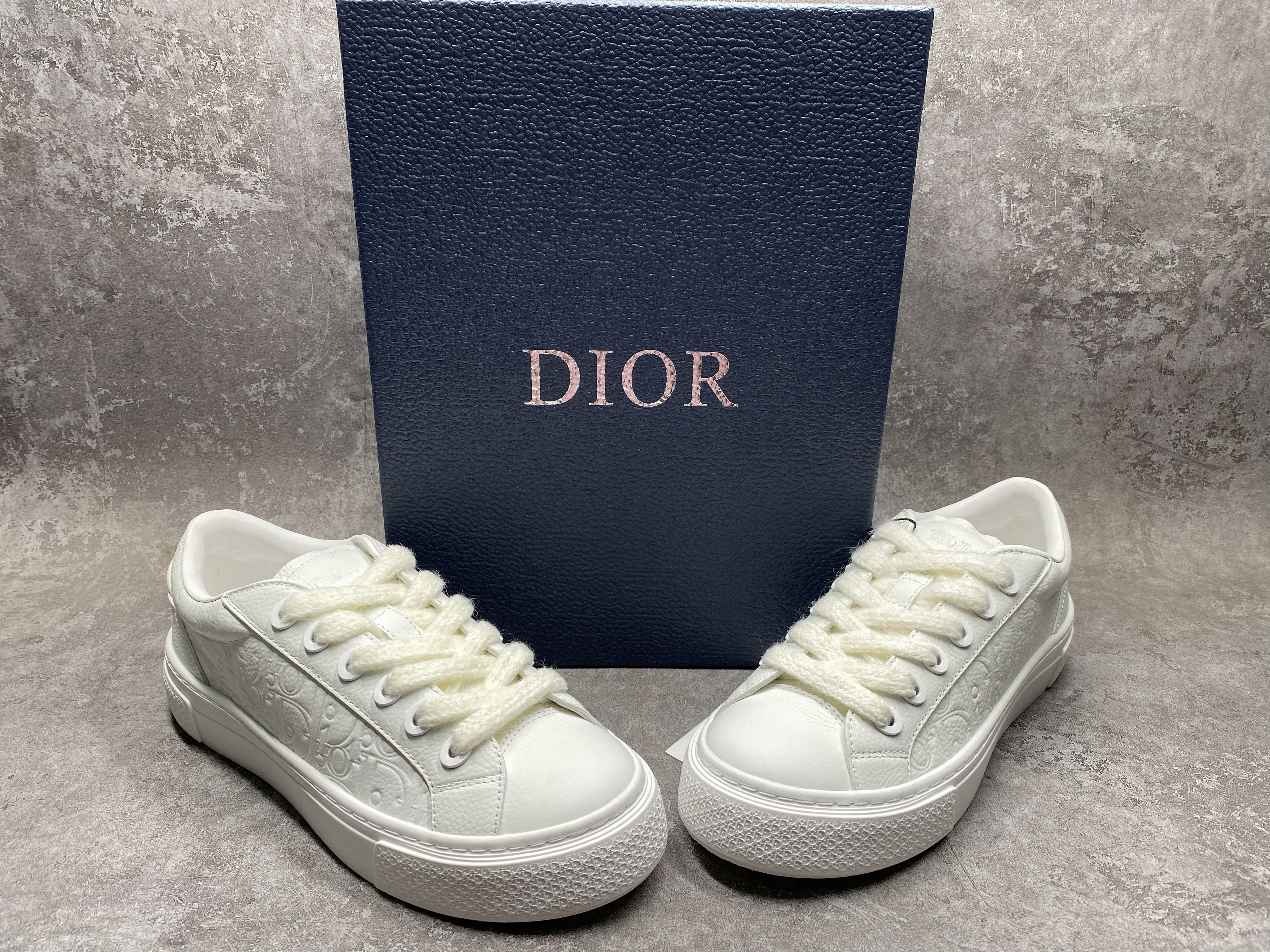 UA Dior B33 Sneaker