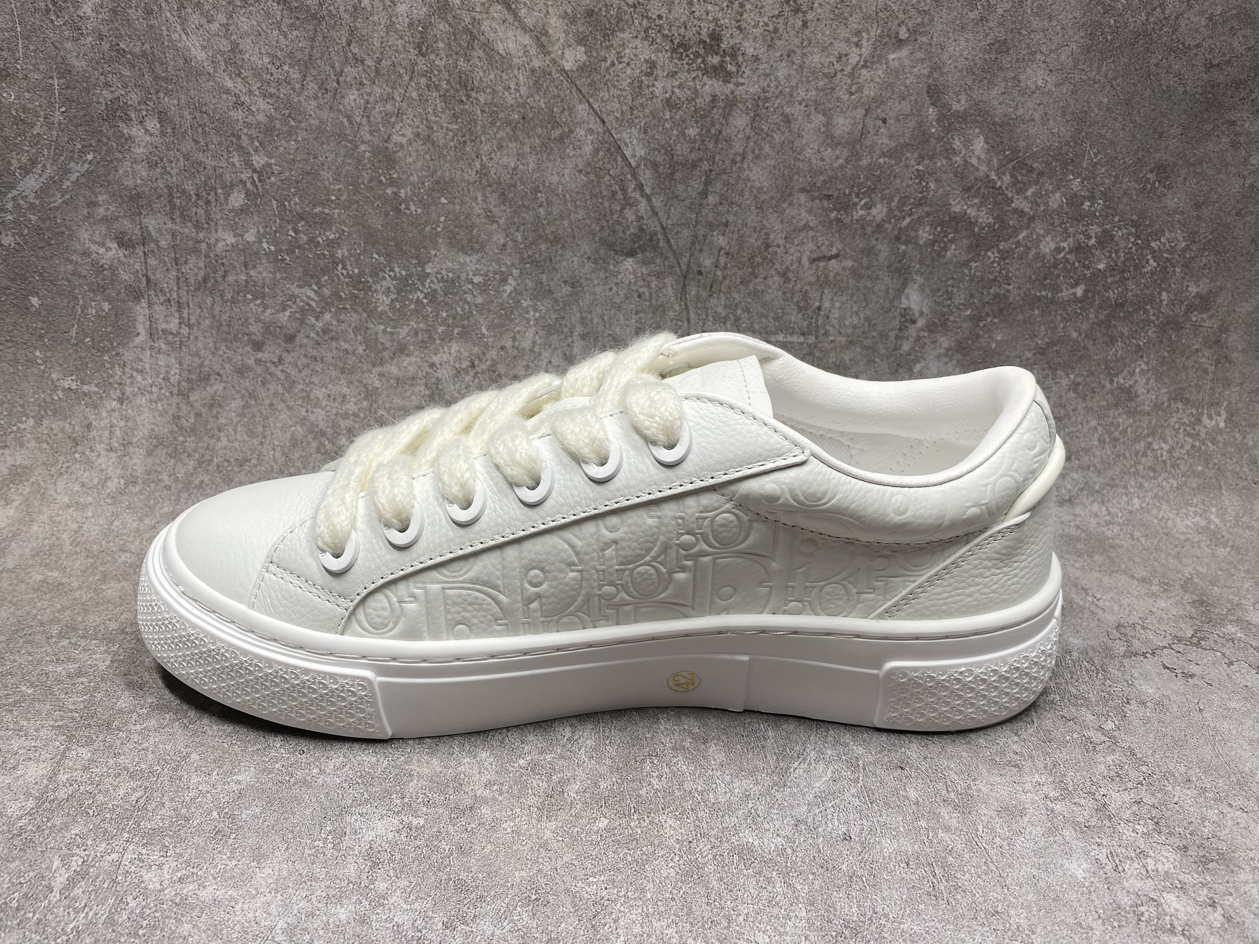 UA Dior B33 Sneaker