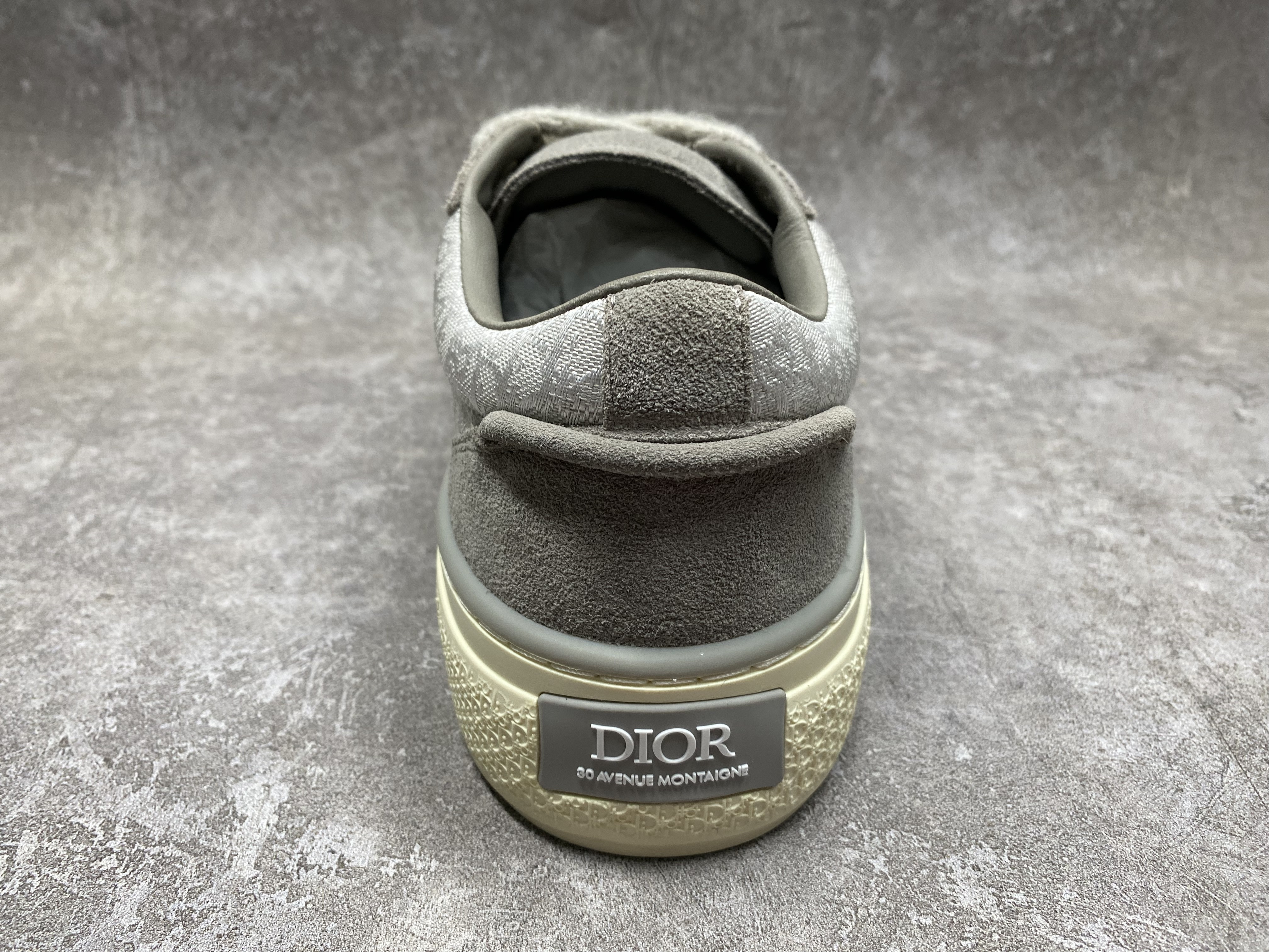 UA Dior B33 Sneaker